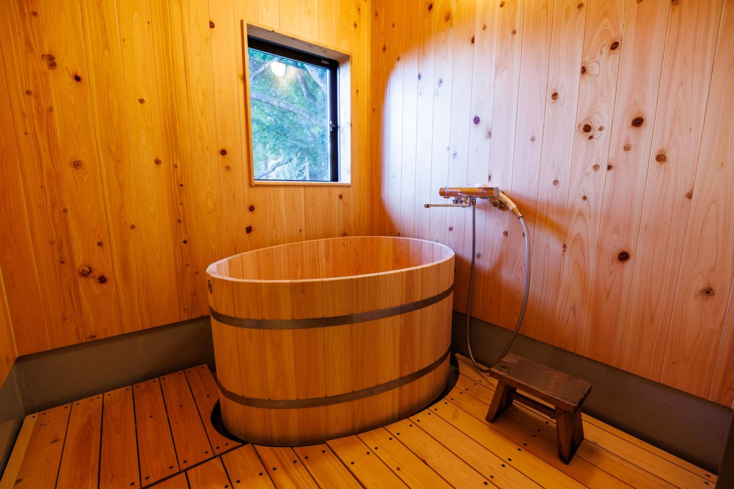 Double or Twin Room with Private Bathroom photo 3