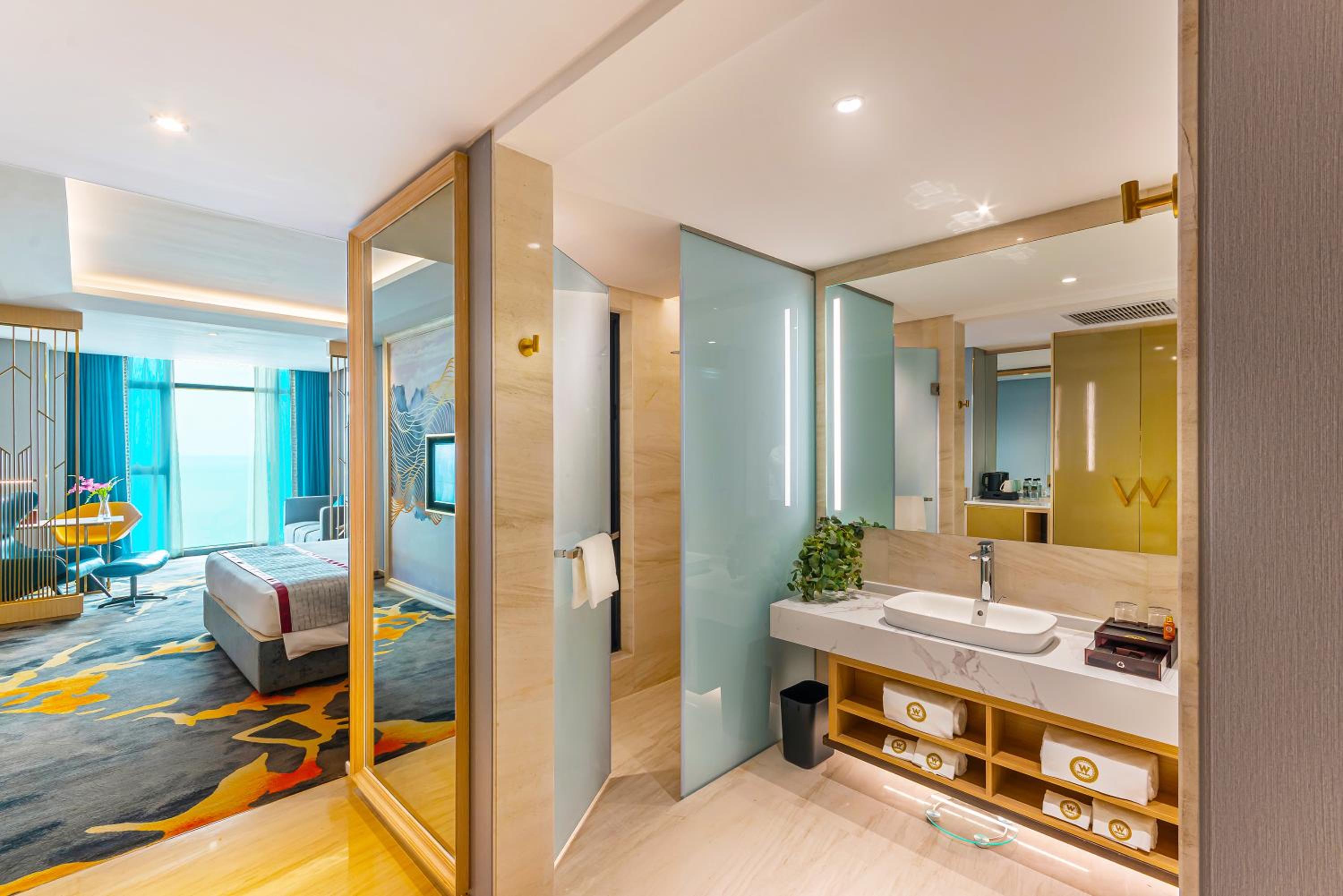 Deluxe King Room - Photo 4