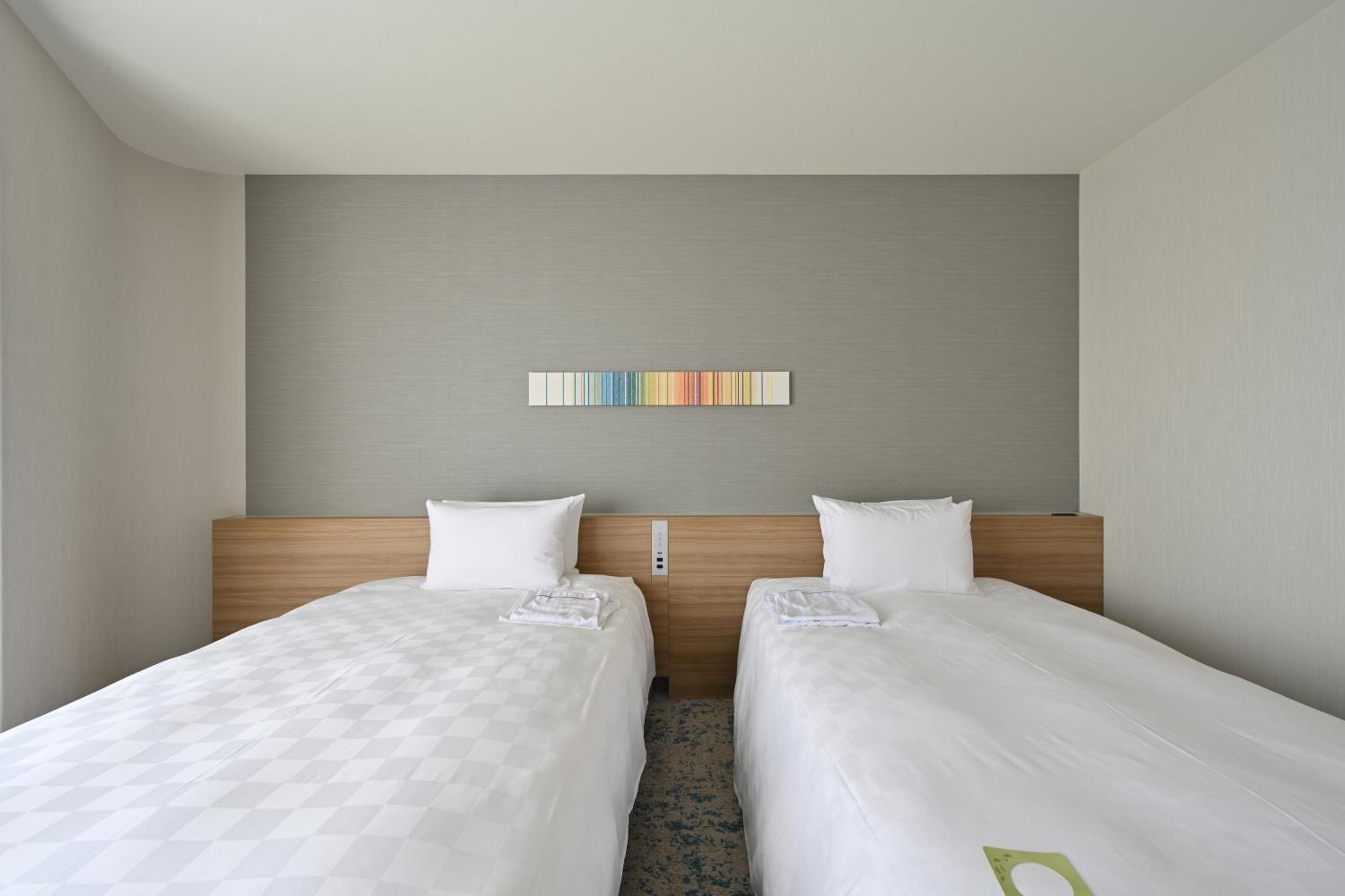Deluxe Suite Room 21-30F - Non-Smoking - Photo 1