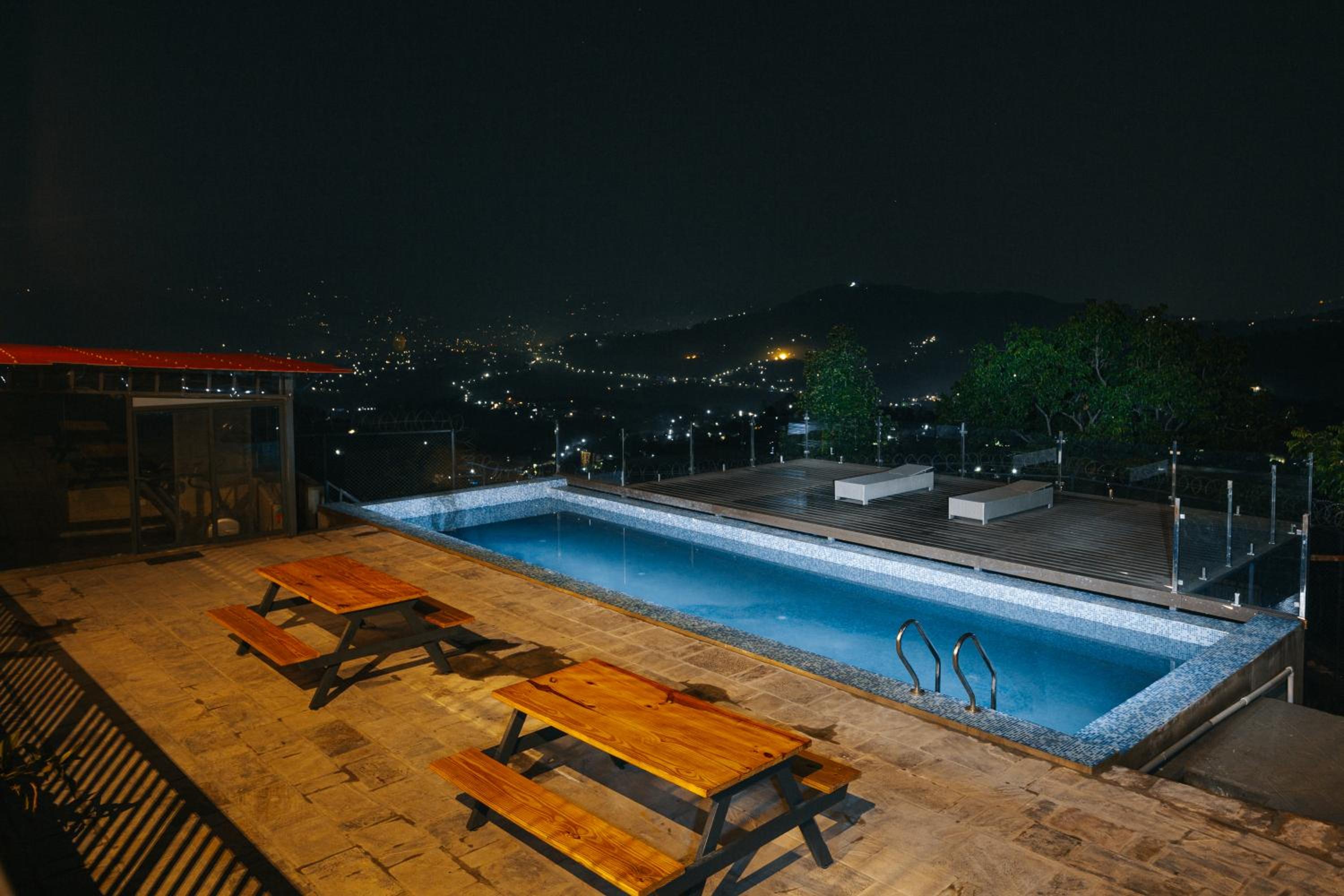Villa photo 3