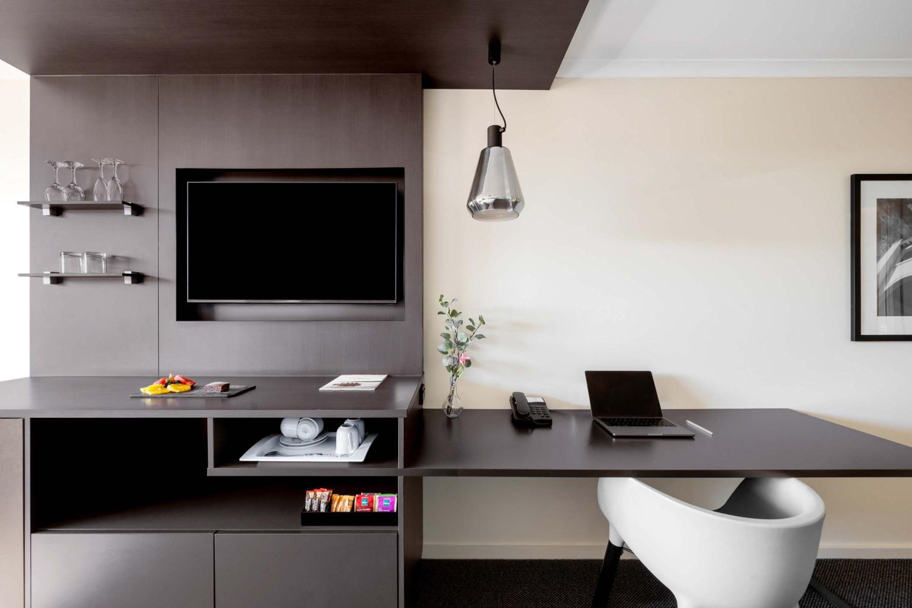 Two-Bedroom Apartment - Photo 8