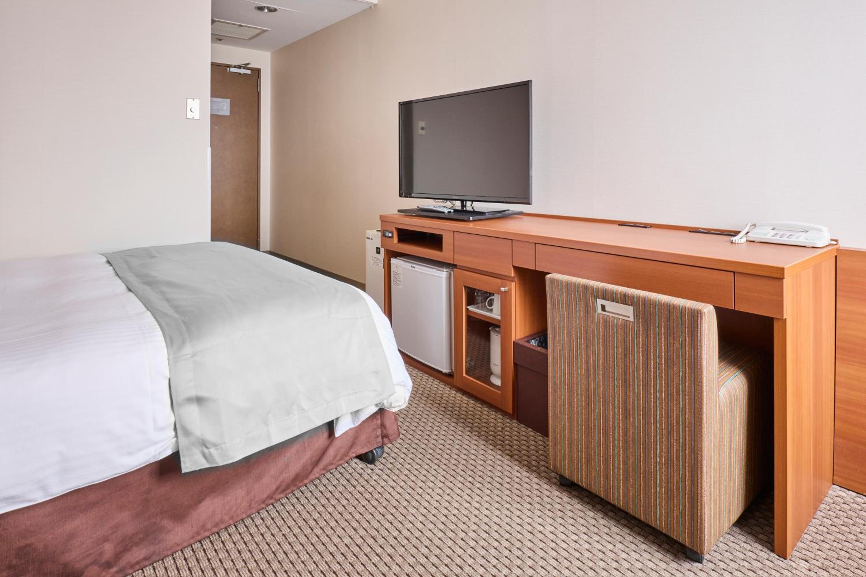 Double Room - Smoking photo 3