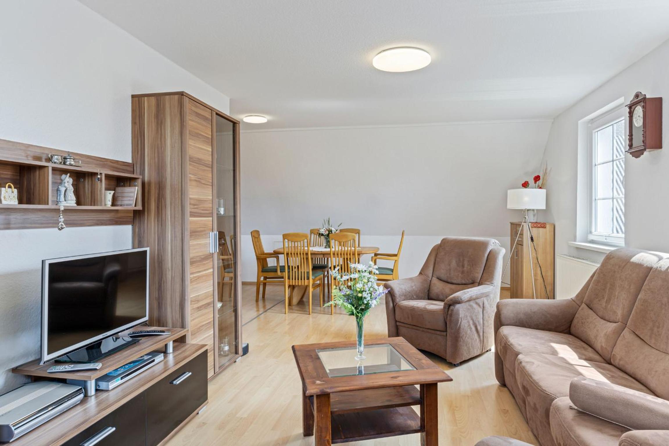 Two-Bedroom Apartment with Shower photo 1