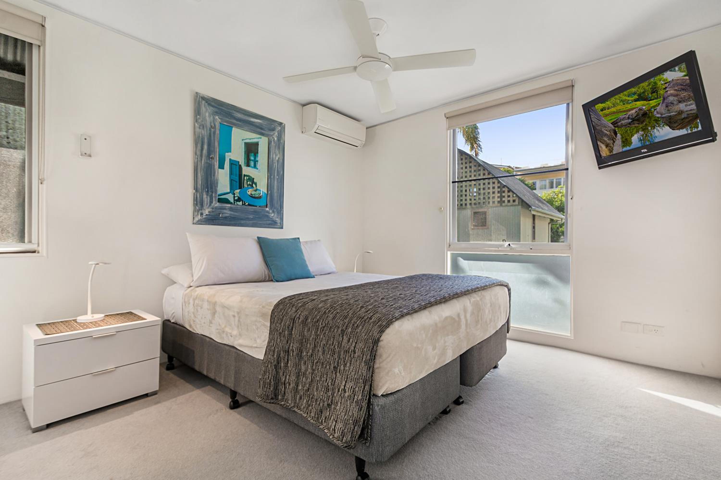 Budget Beach House - 1 Bedroom