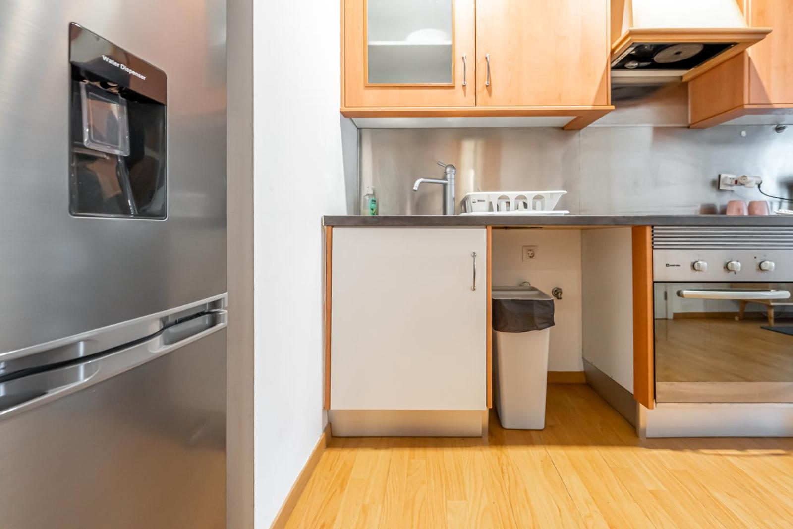 Apartment with Terrace - Photo 16