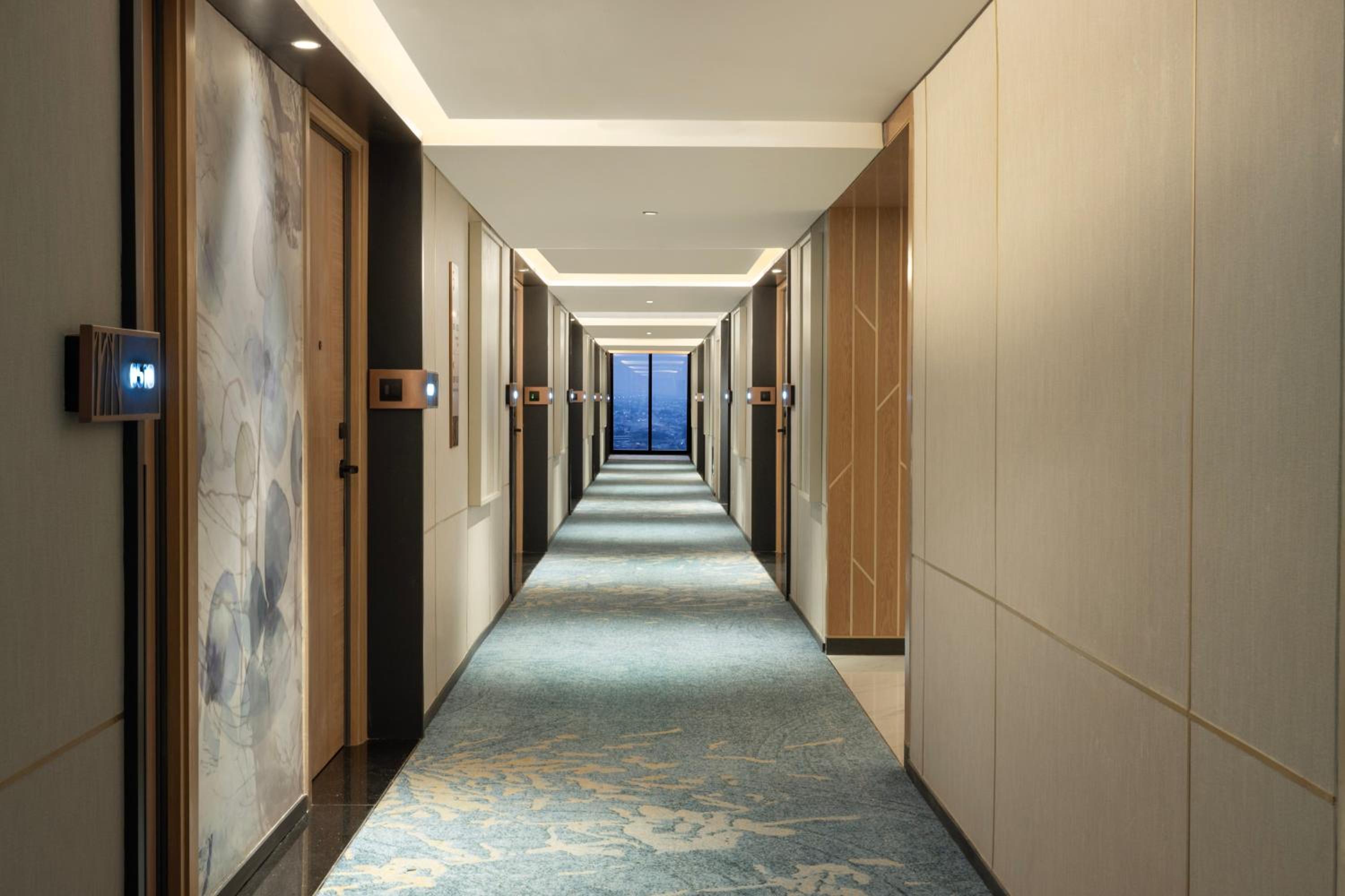 King Room - Mobility Accessible  - Photo 1
