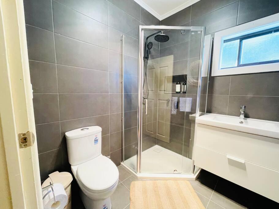 Three-Bedroom Home photo 3