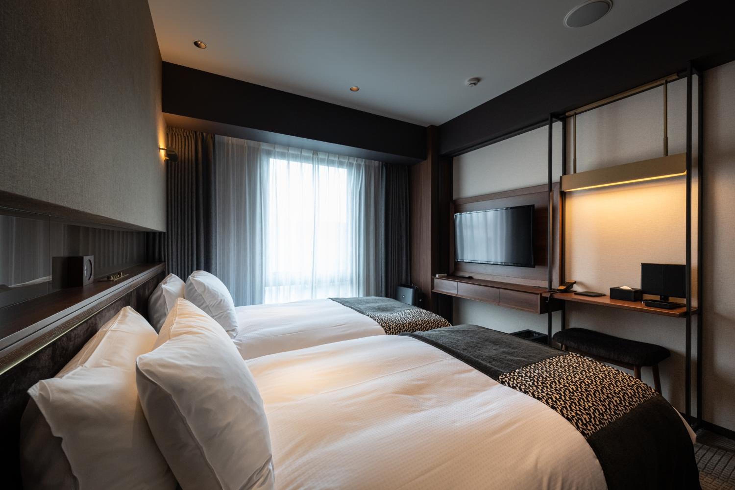 Twin Room - Photo 2