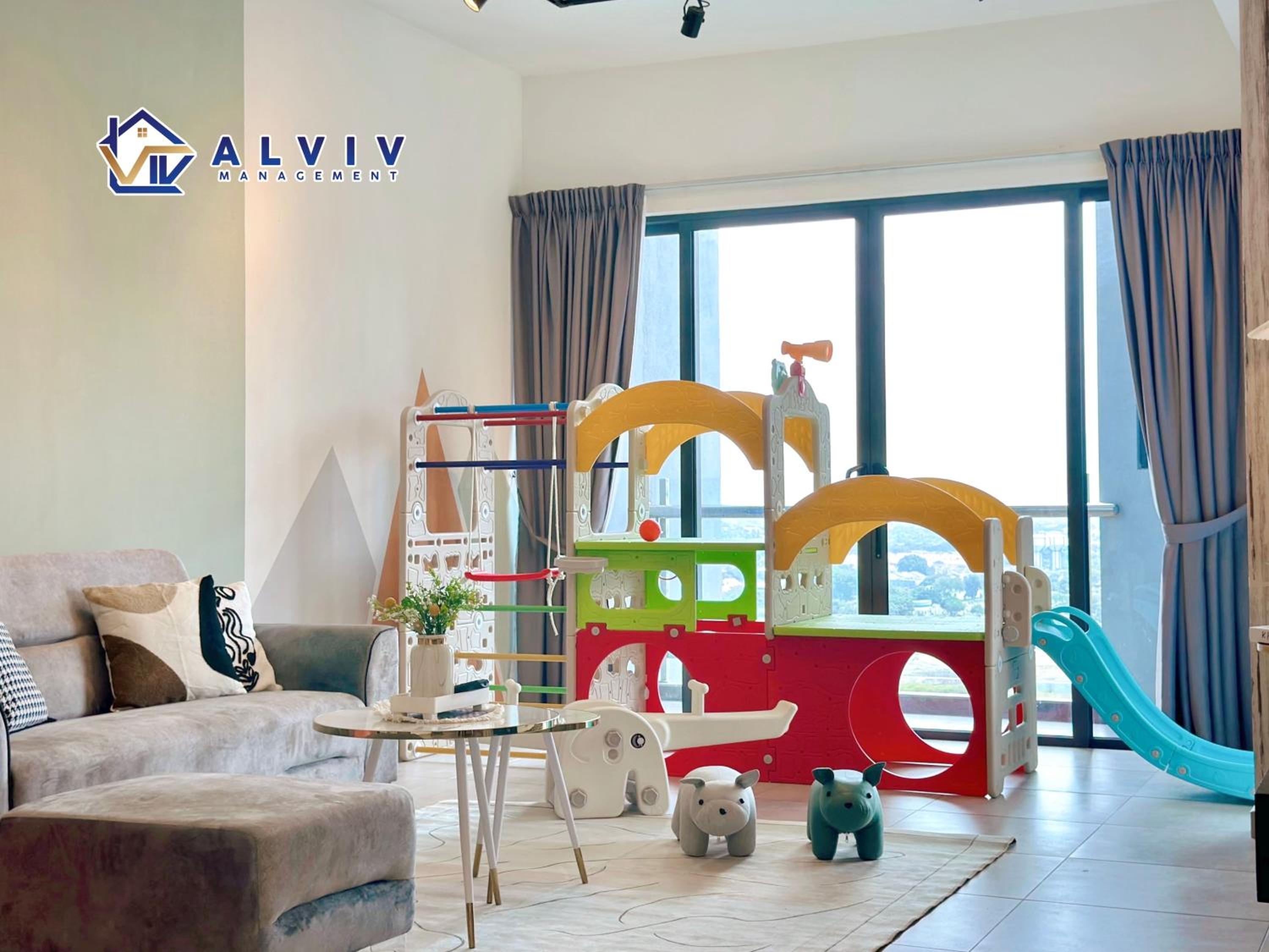 Three-Bedroom Premium Apartment - Photo 19