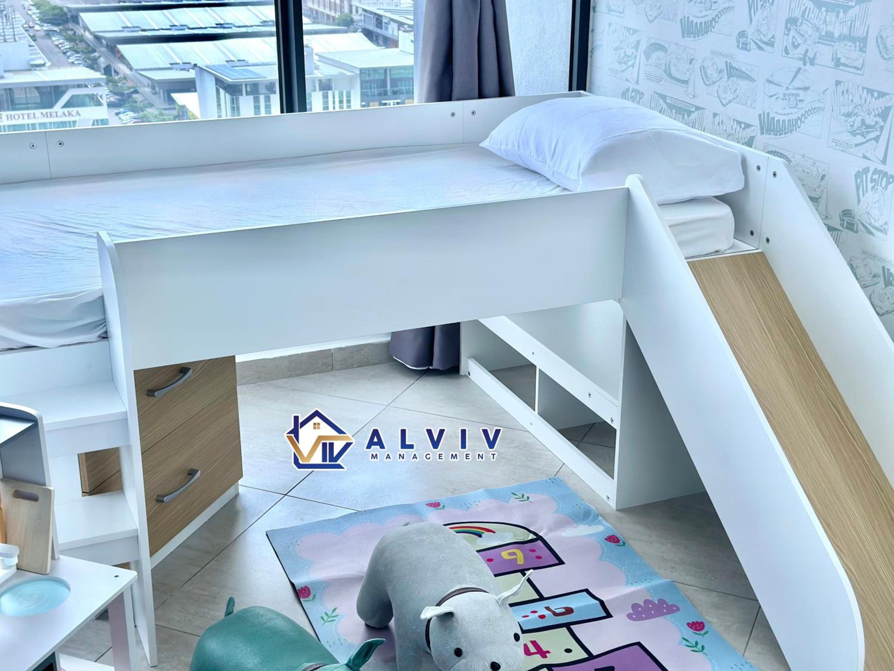Three-Bedroom Premium Apartment - Photo 13