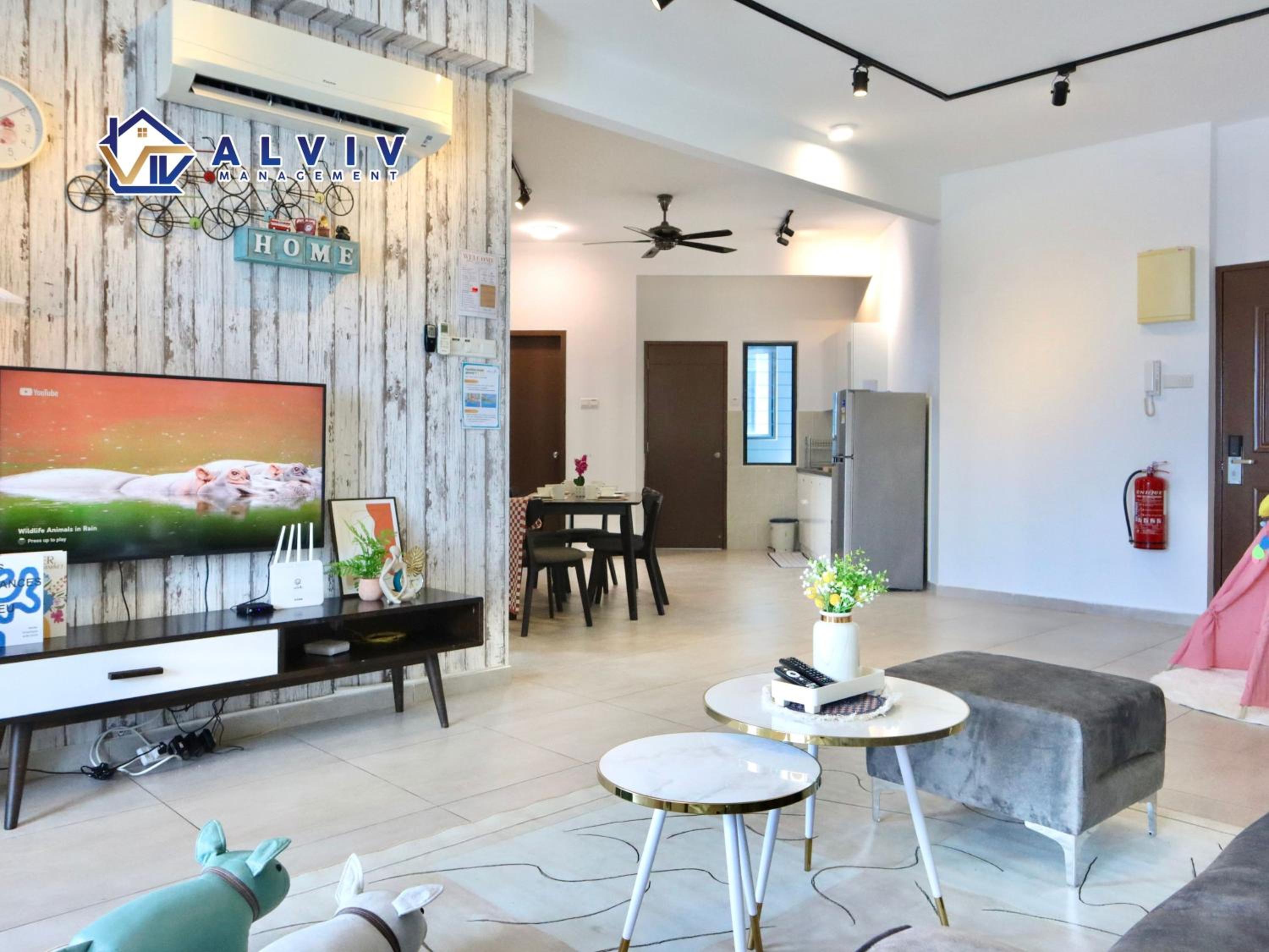 Three-Bedroom Premium Apartment - Photo 20