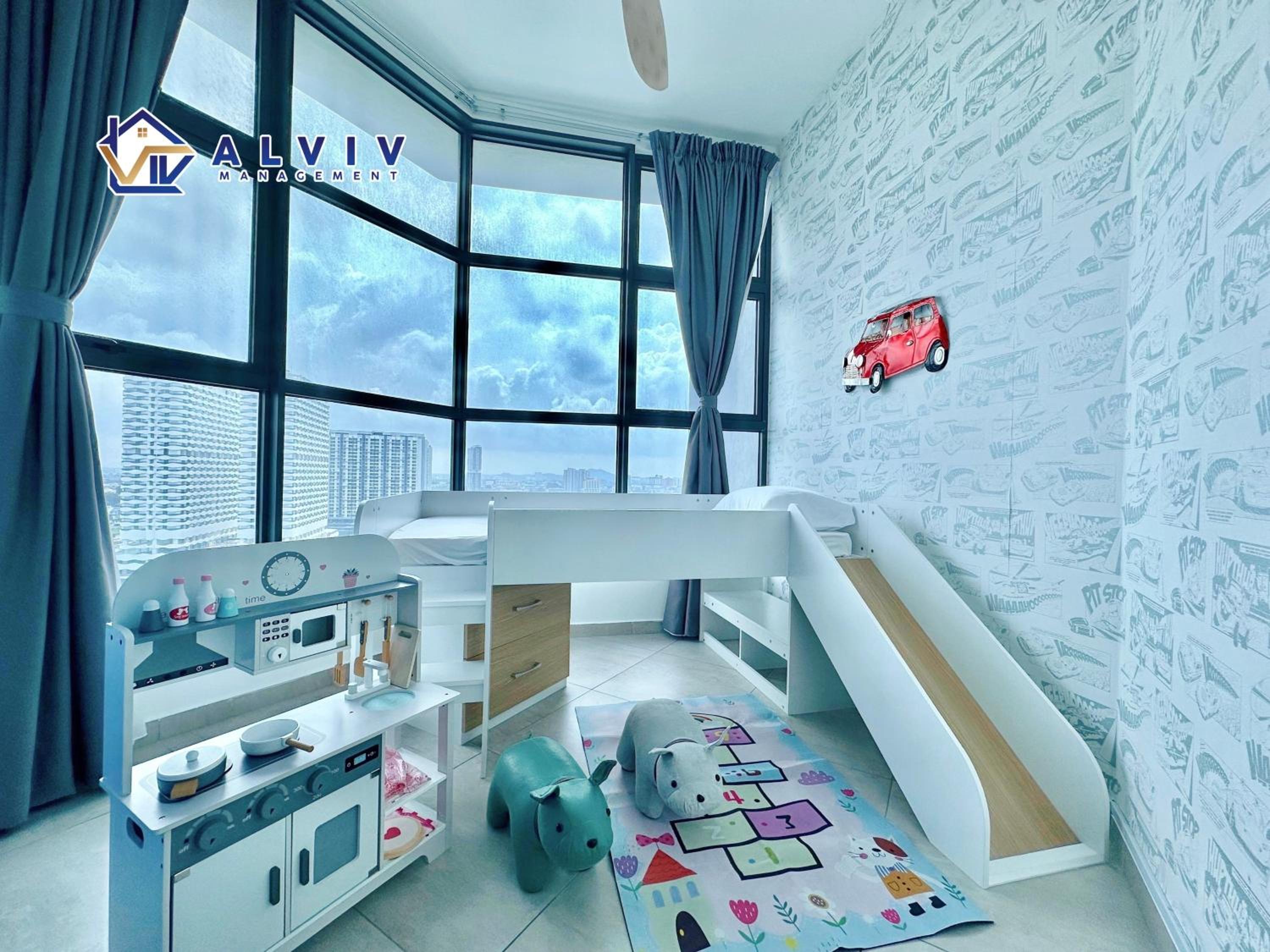 Three-Bedroom Premium Apartment - Photo 5