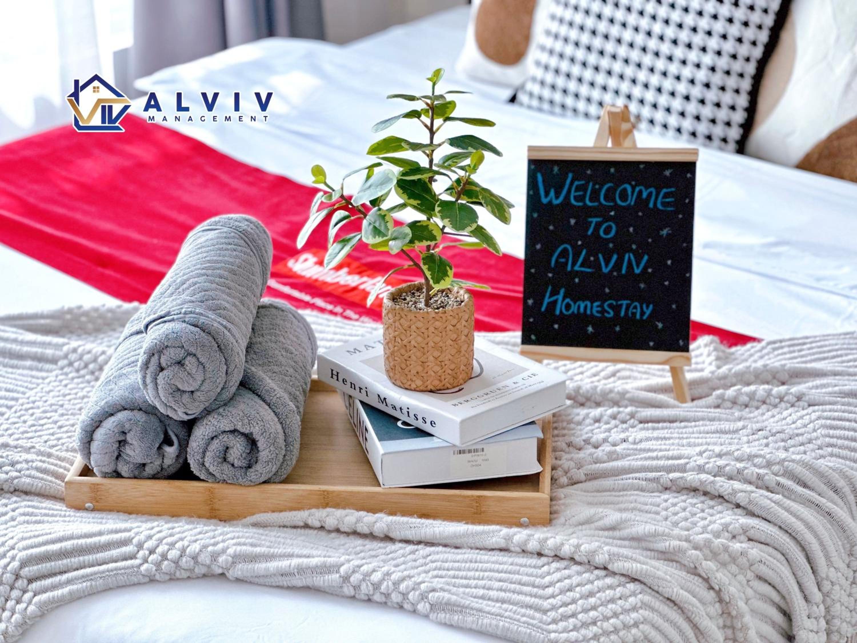 Three-Bedroom Premium Apartment - Photo 9