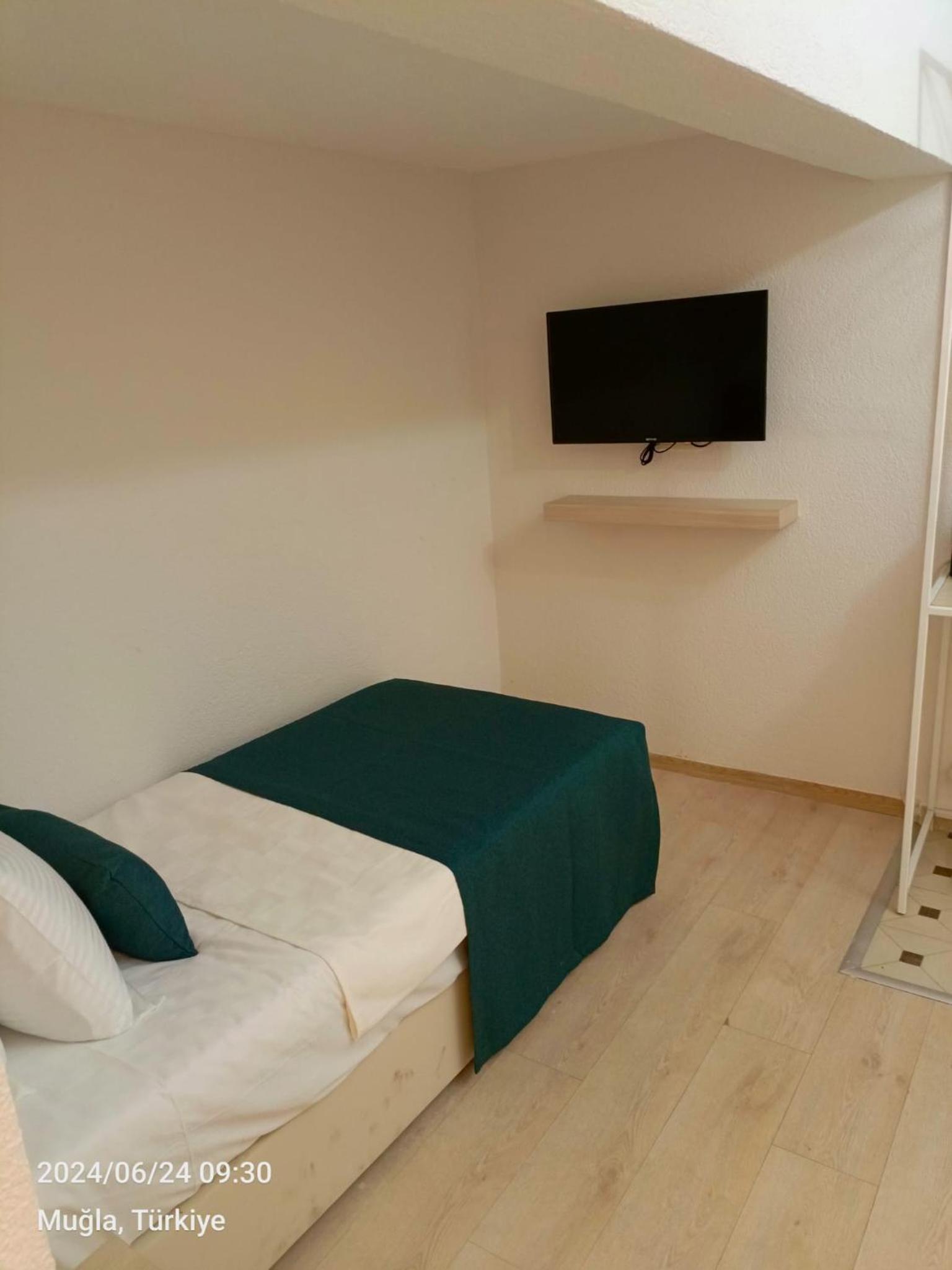 Budget Triple Room photo 3
