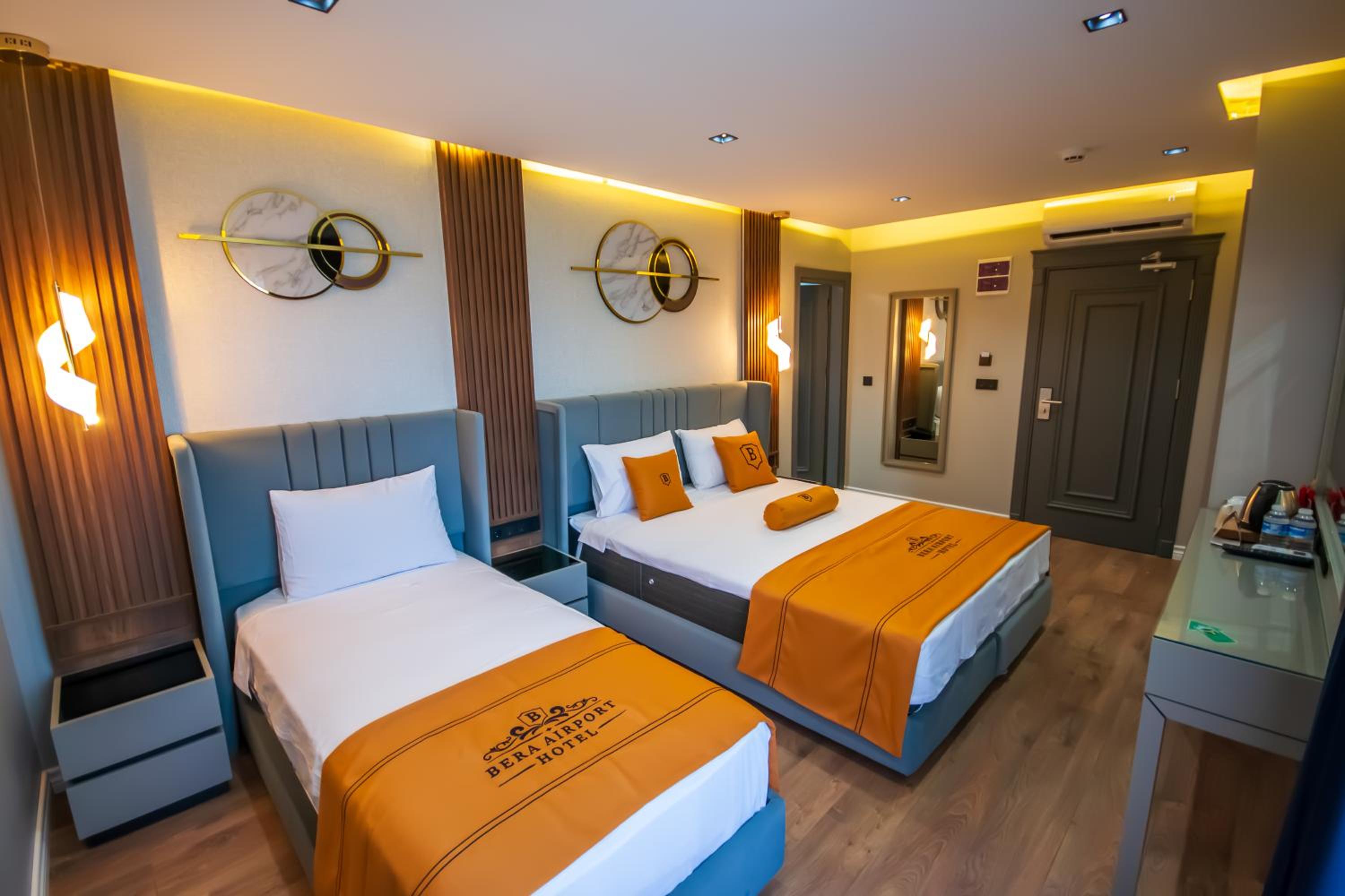 Deluxe Triple Room photo 2