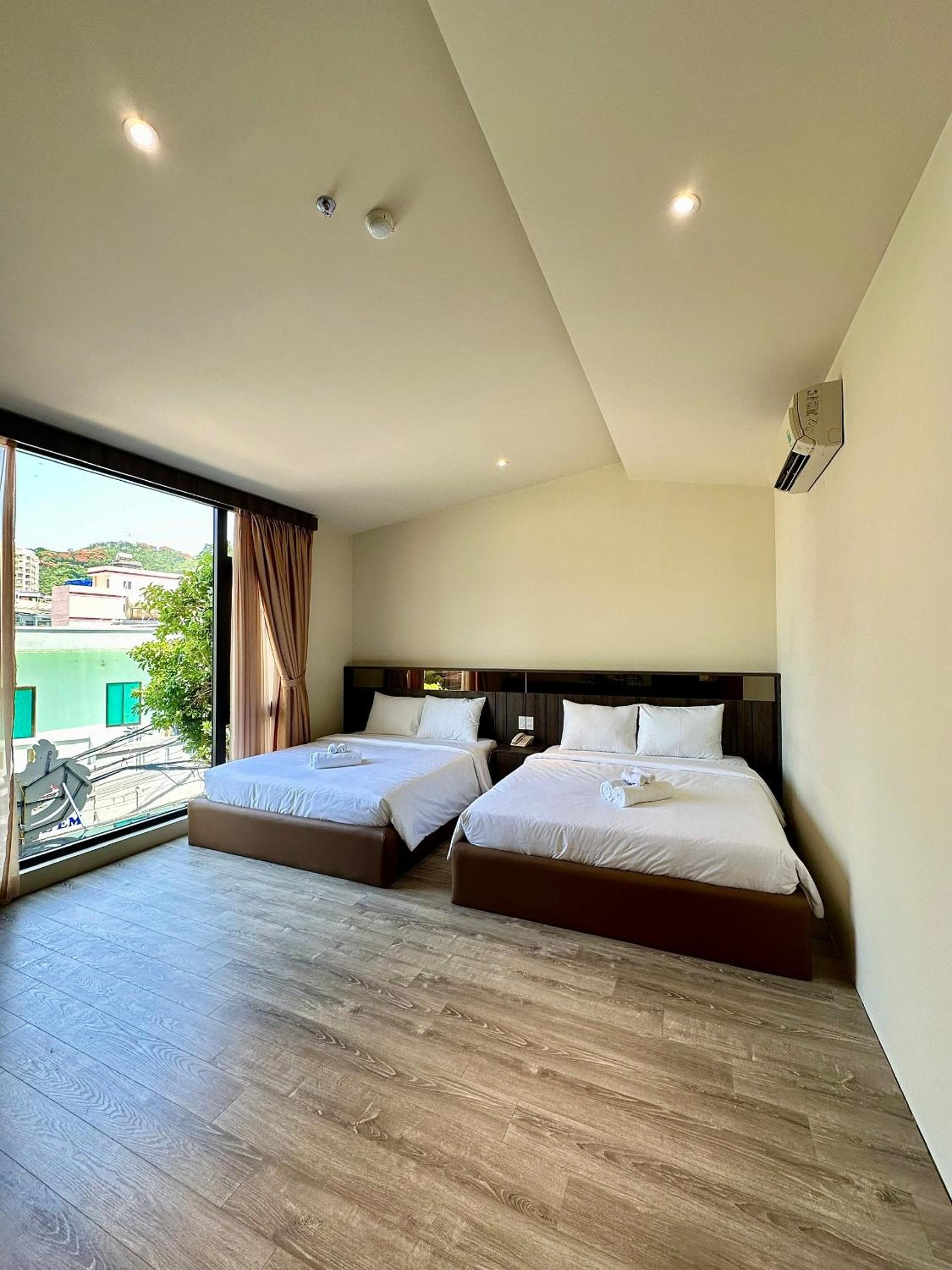 Standard Quadruple Room photo 3