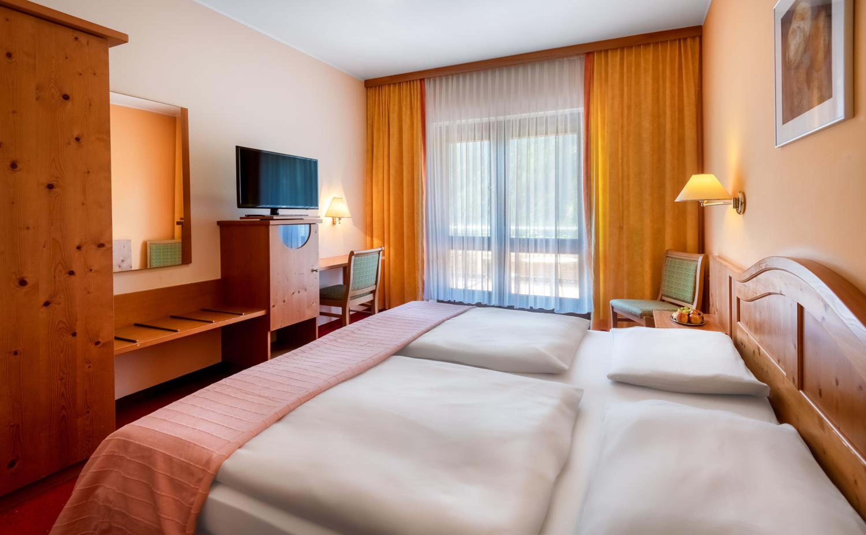 Economy Double Room - Photo 5