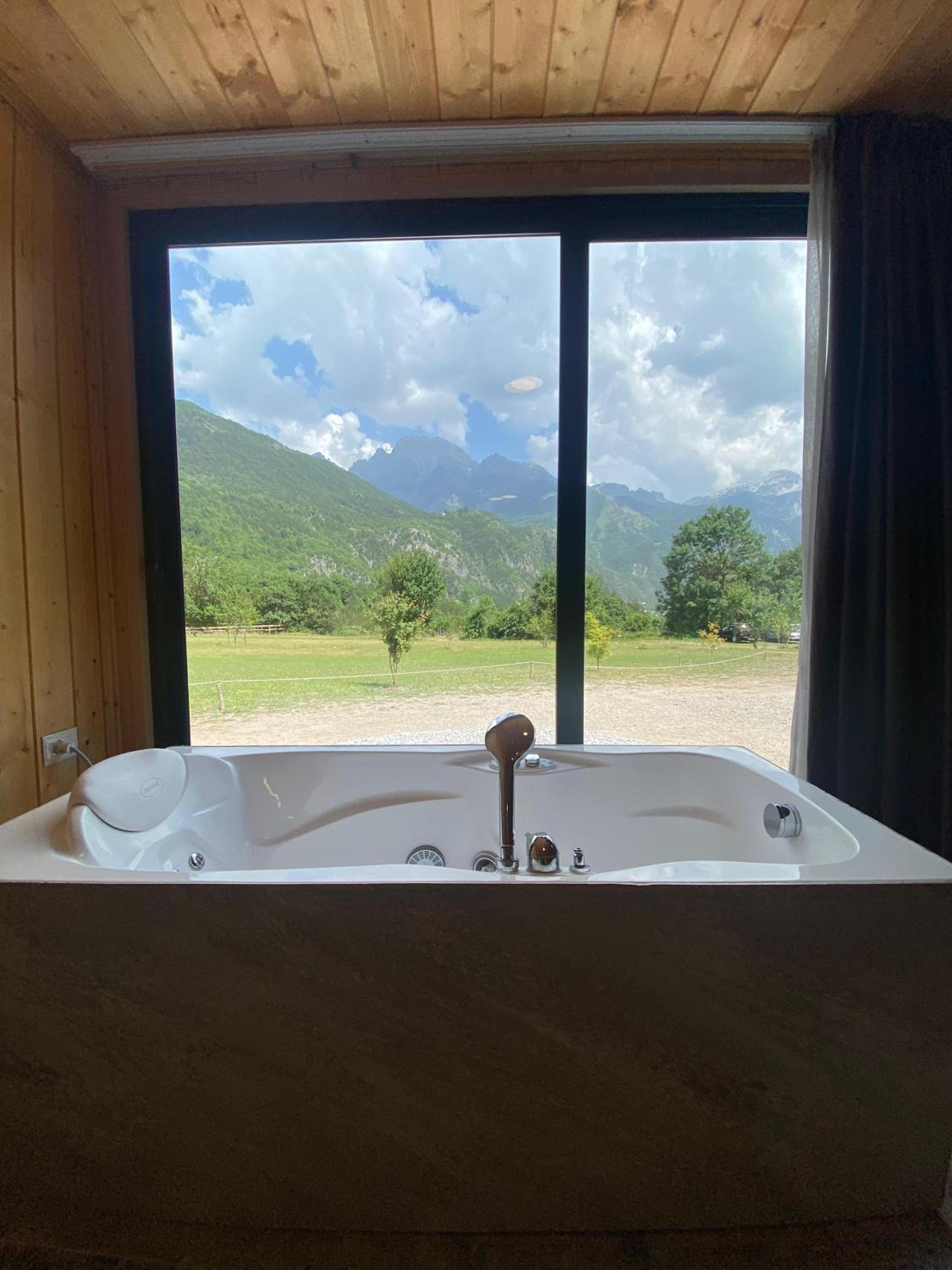 Deluxe Villa photo 2