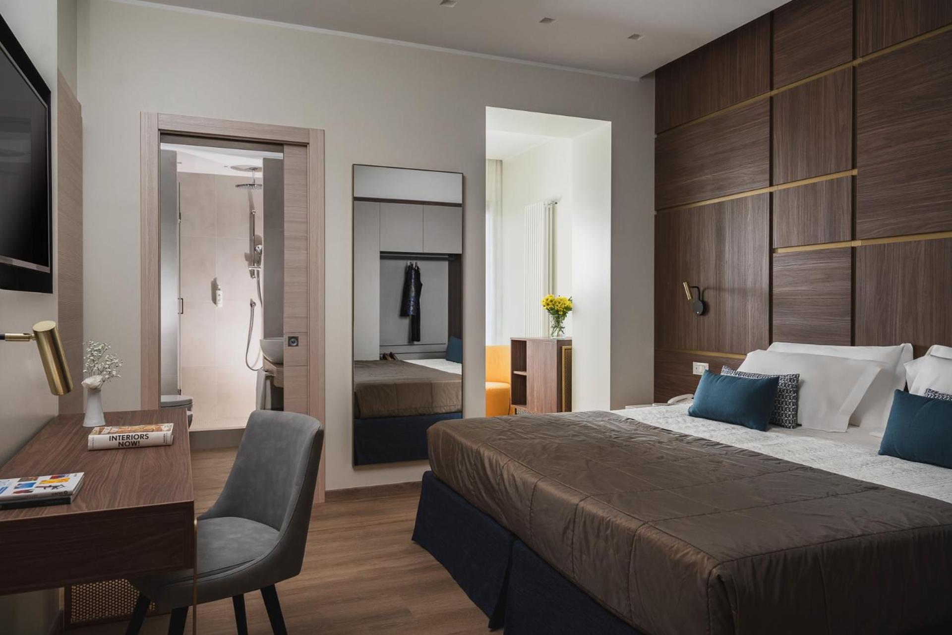 Superior Double or Twin Room photo 2