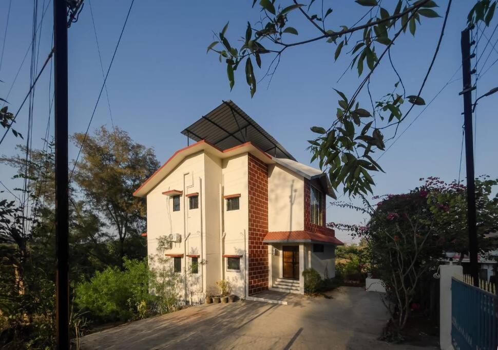 Villa photo 3