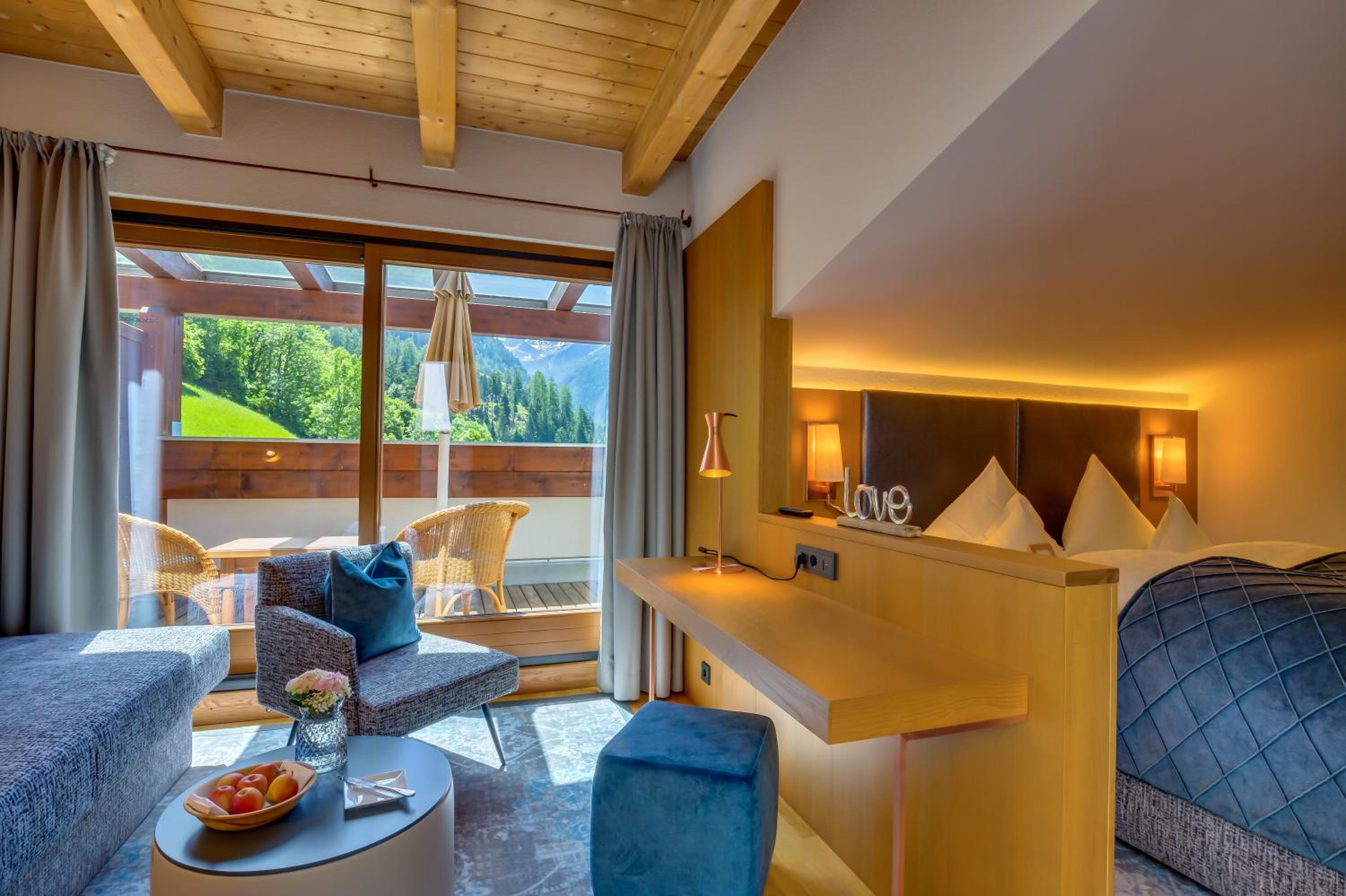 Junior Suite with Balcony
