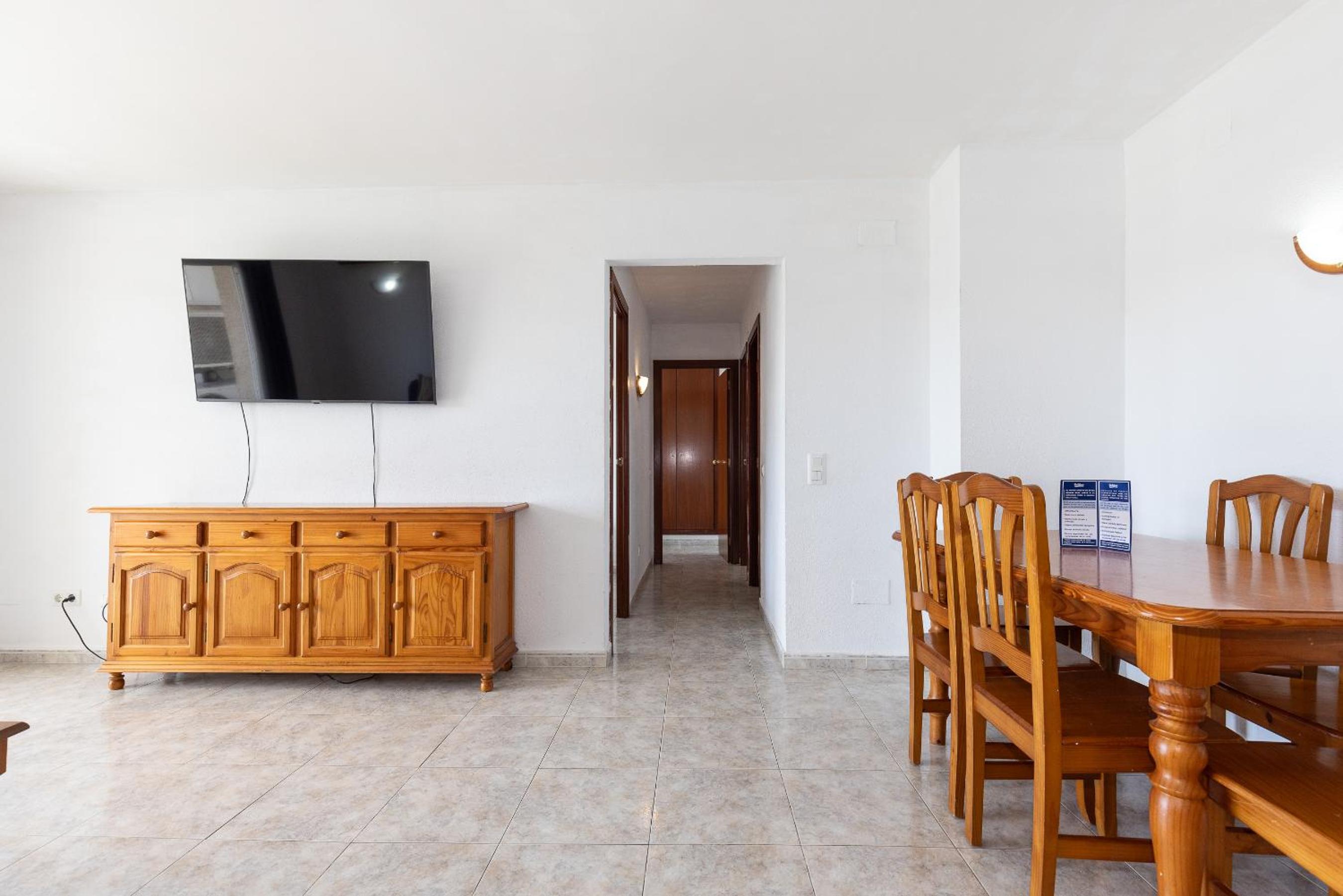 Apartamento de tres habitaciones (8 adultos)