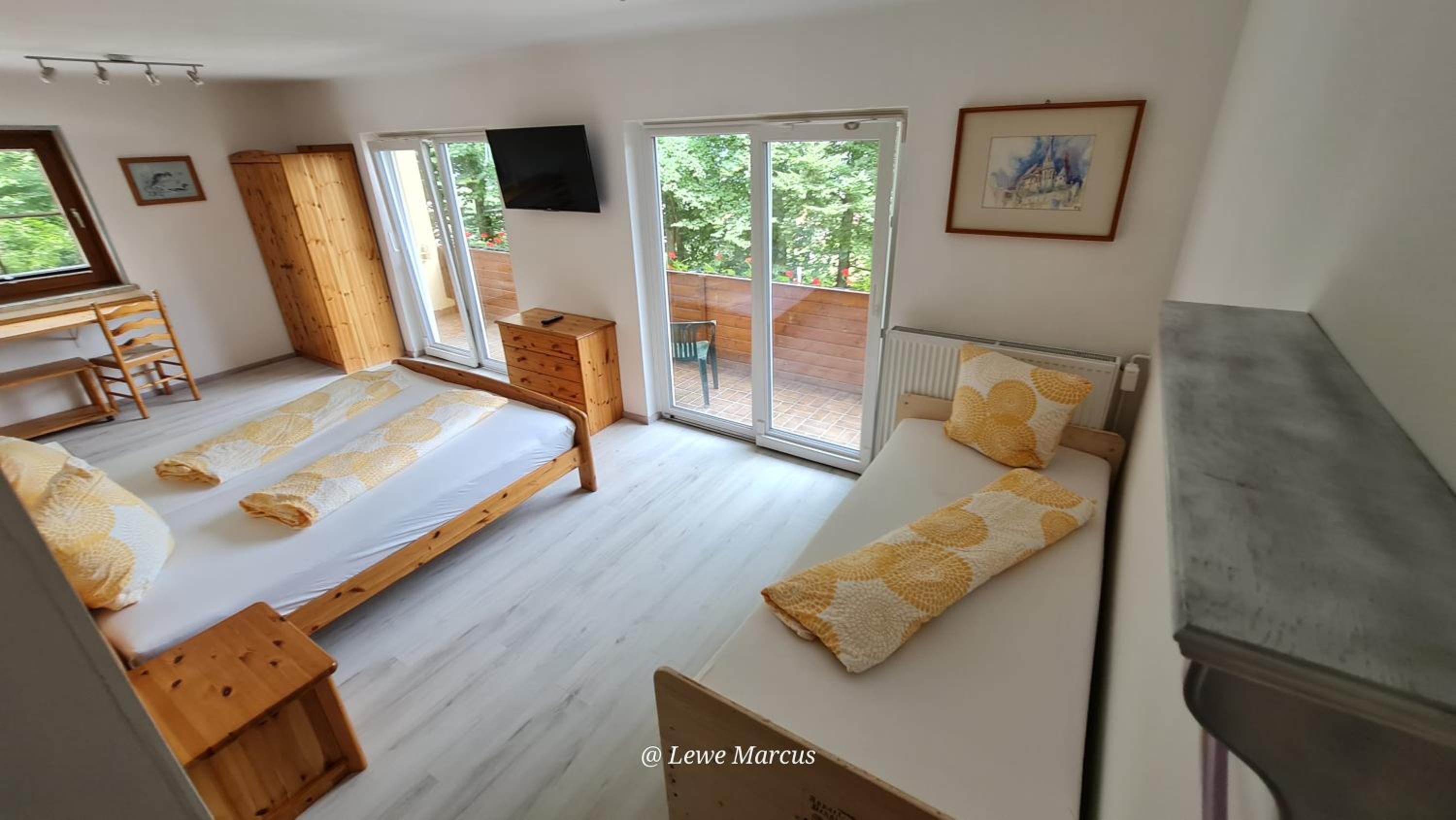 Junior Suite with Balcony photo 1