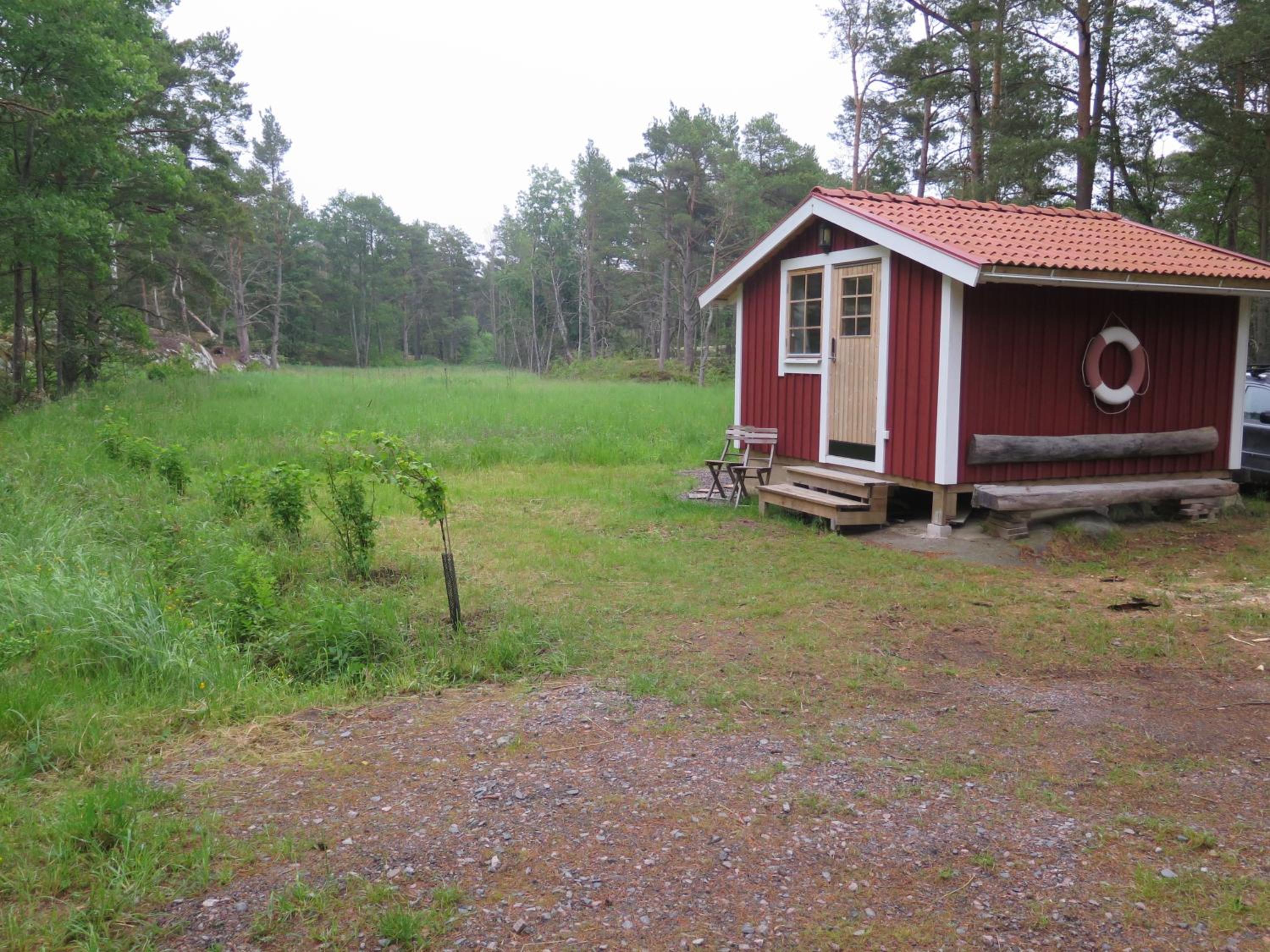 One-Bedroom House photo 1