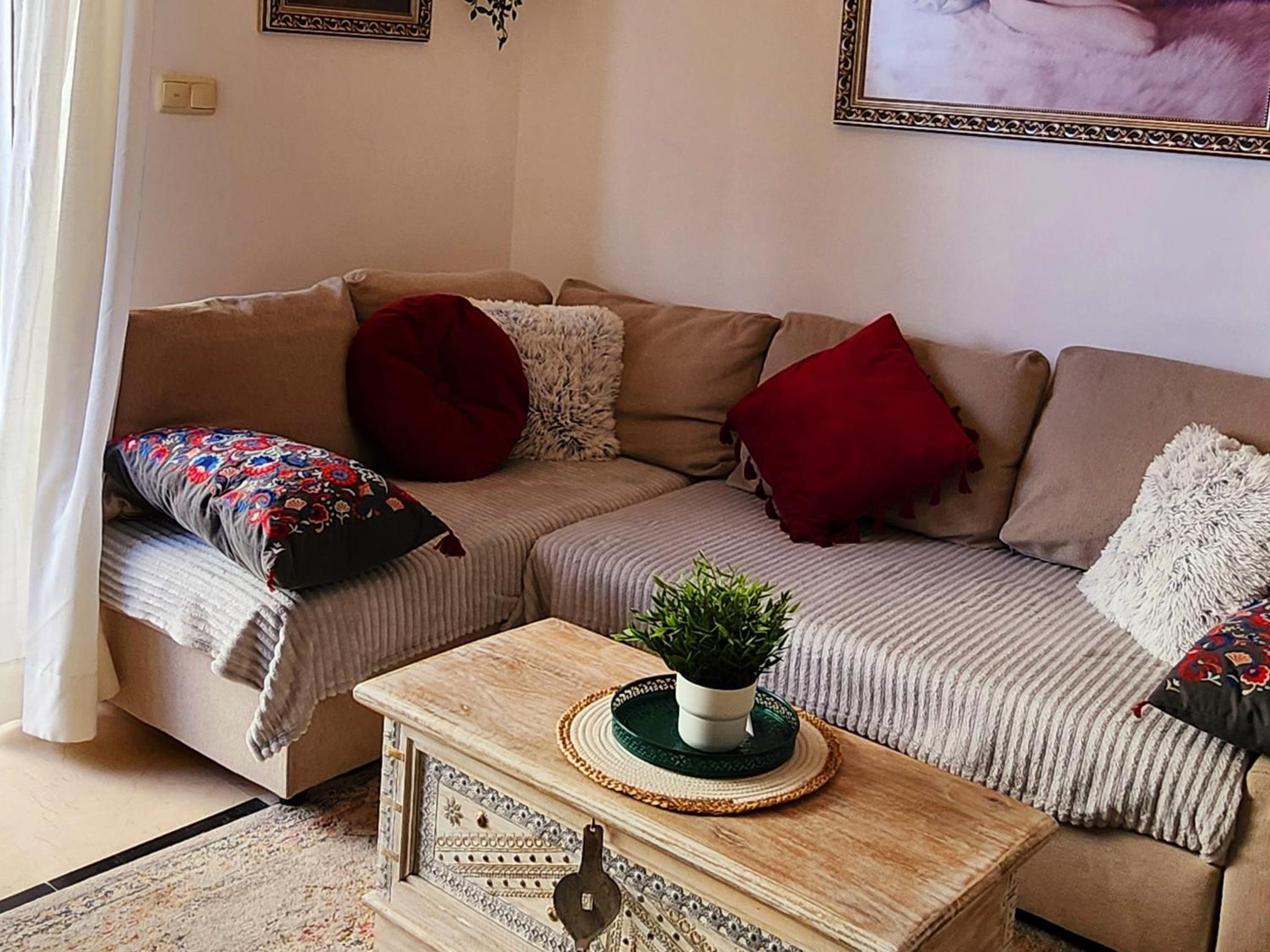 One-Bedroom Apartment - Photo 25