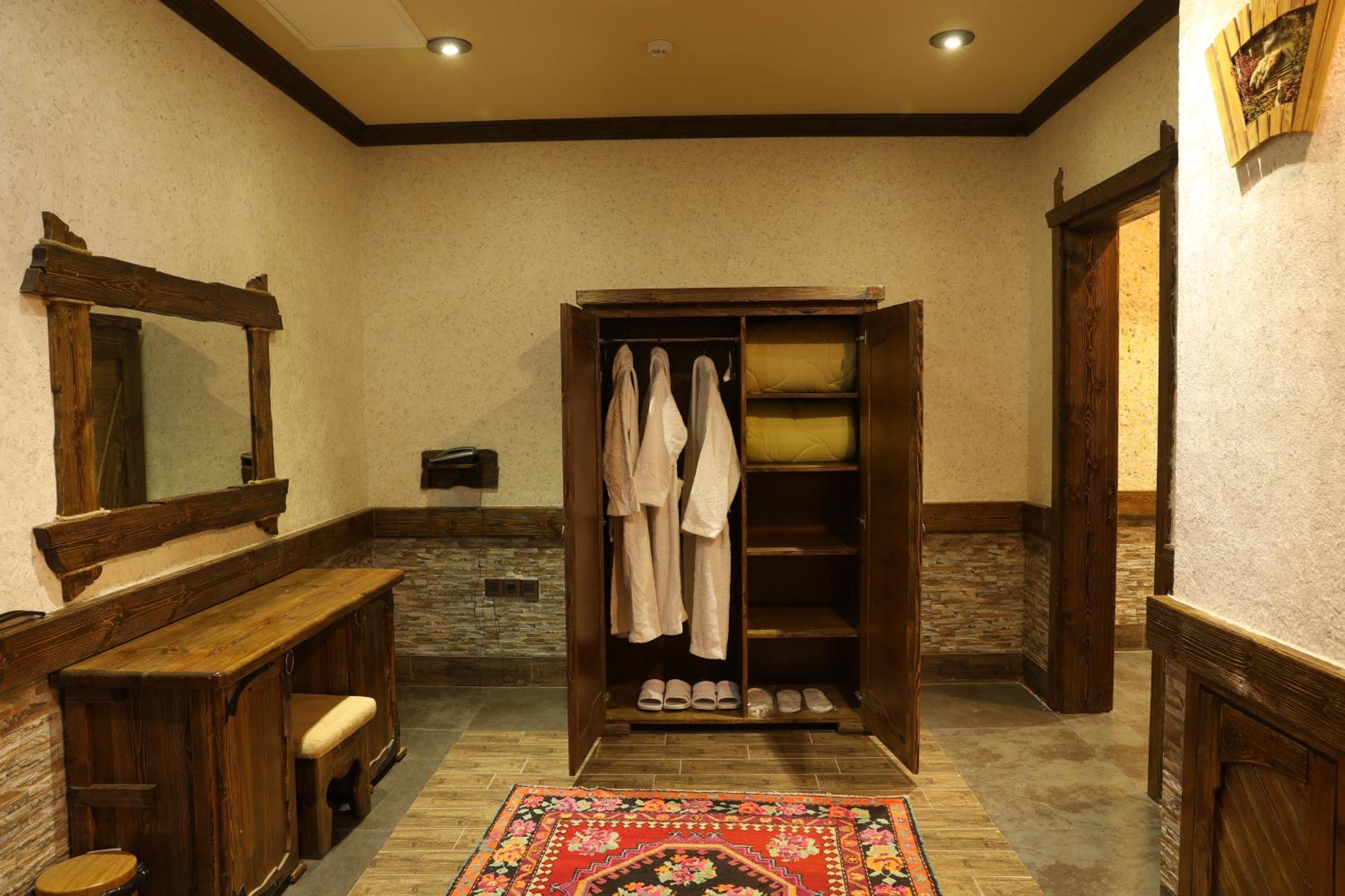 Executive Suite