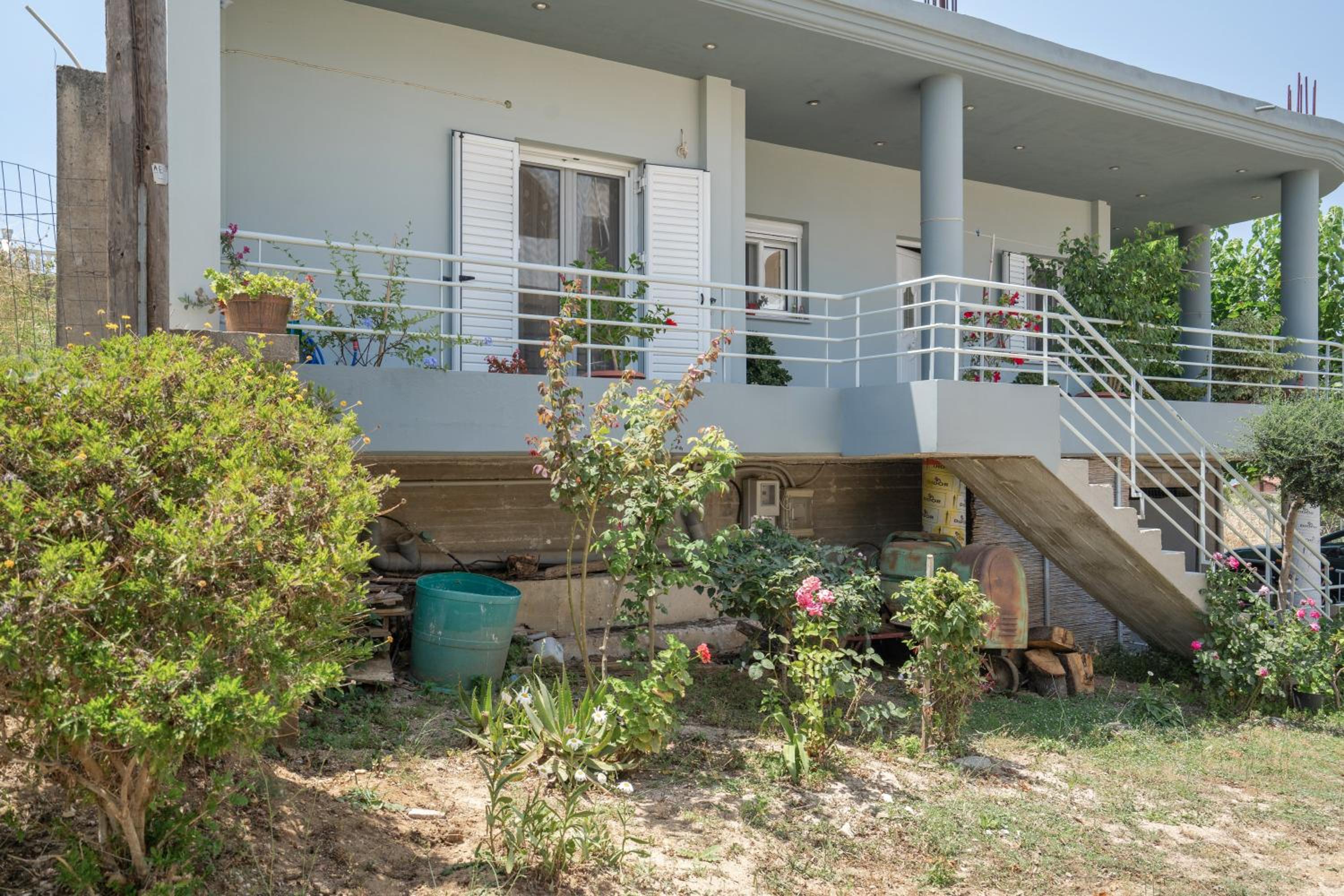 Three-Bedroom Premium Apartment with Balcony photo 3