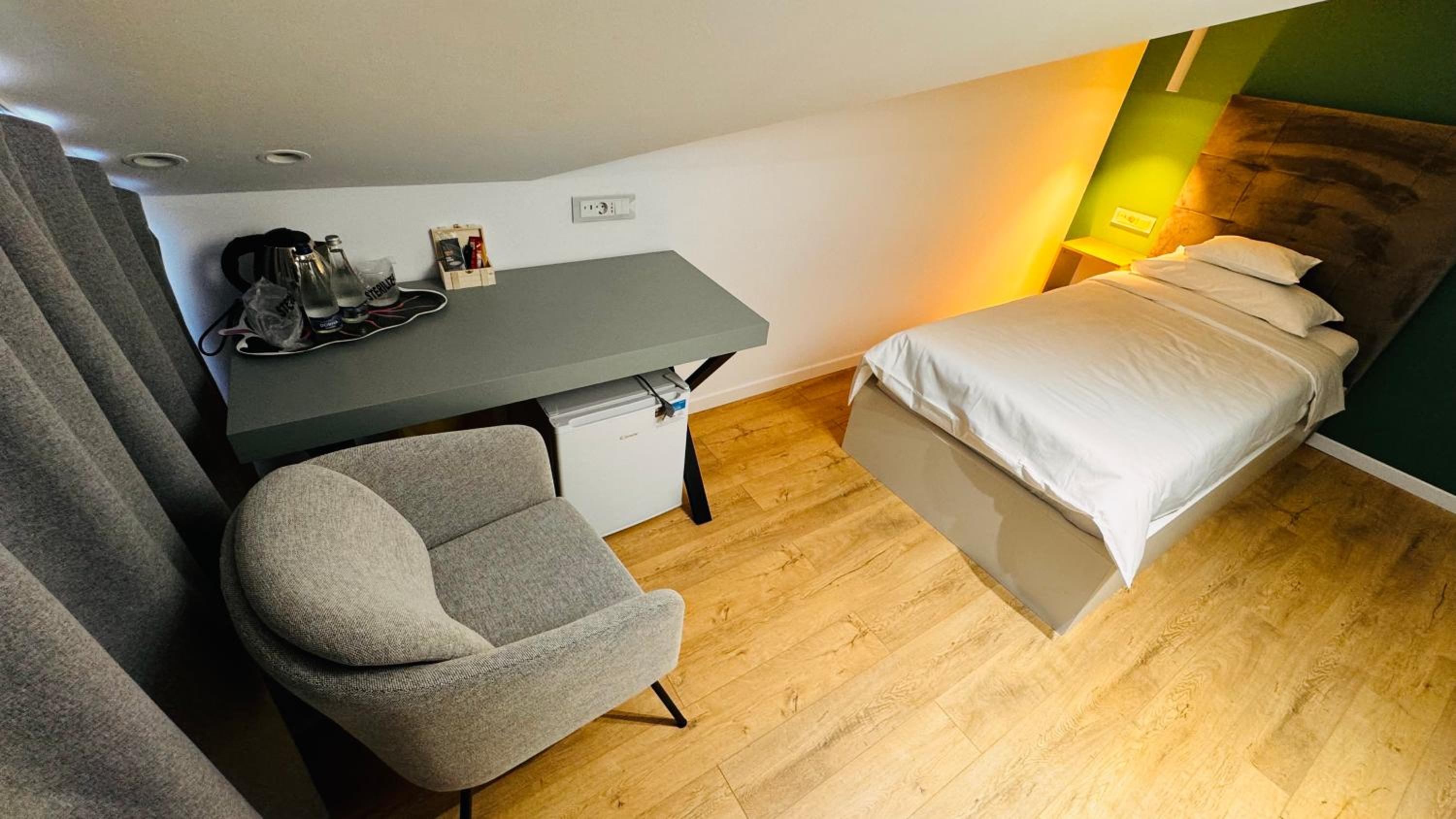 Single Room