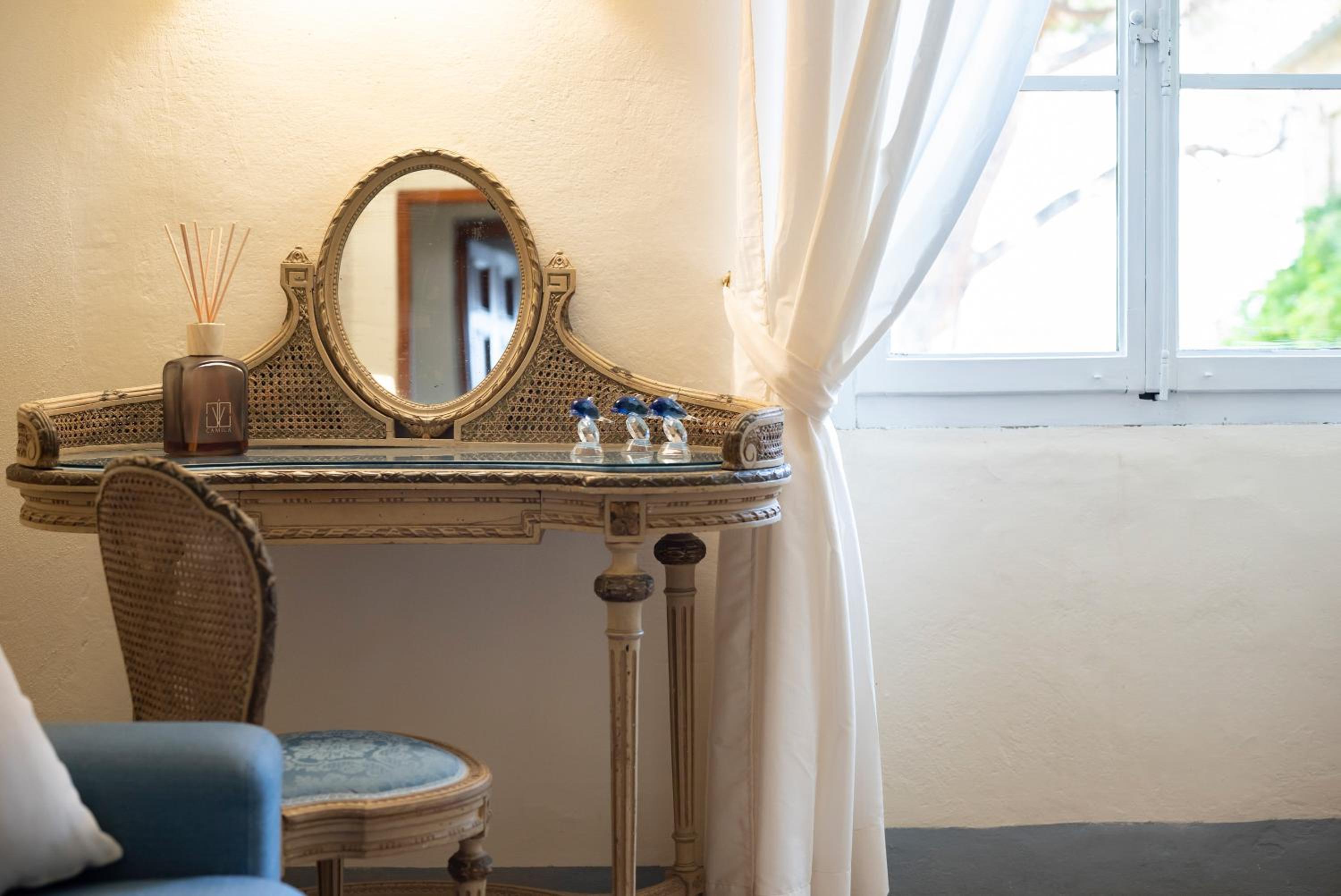 Junior Suite with Garden View - Photo 9