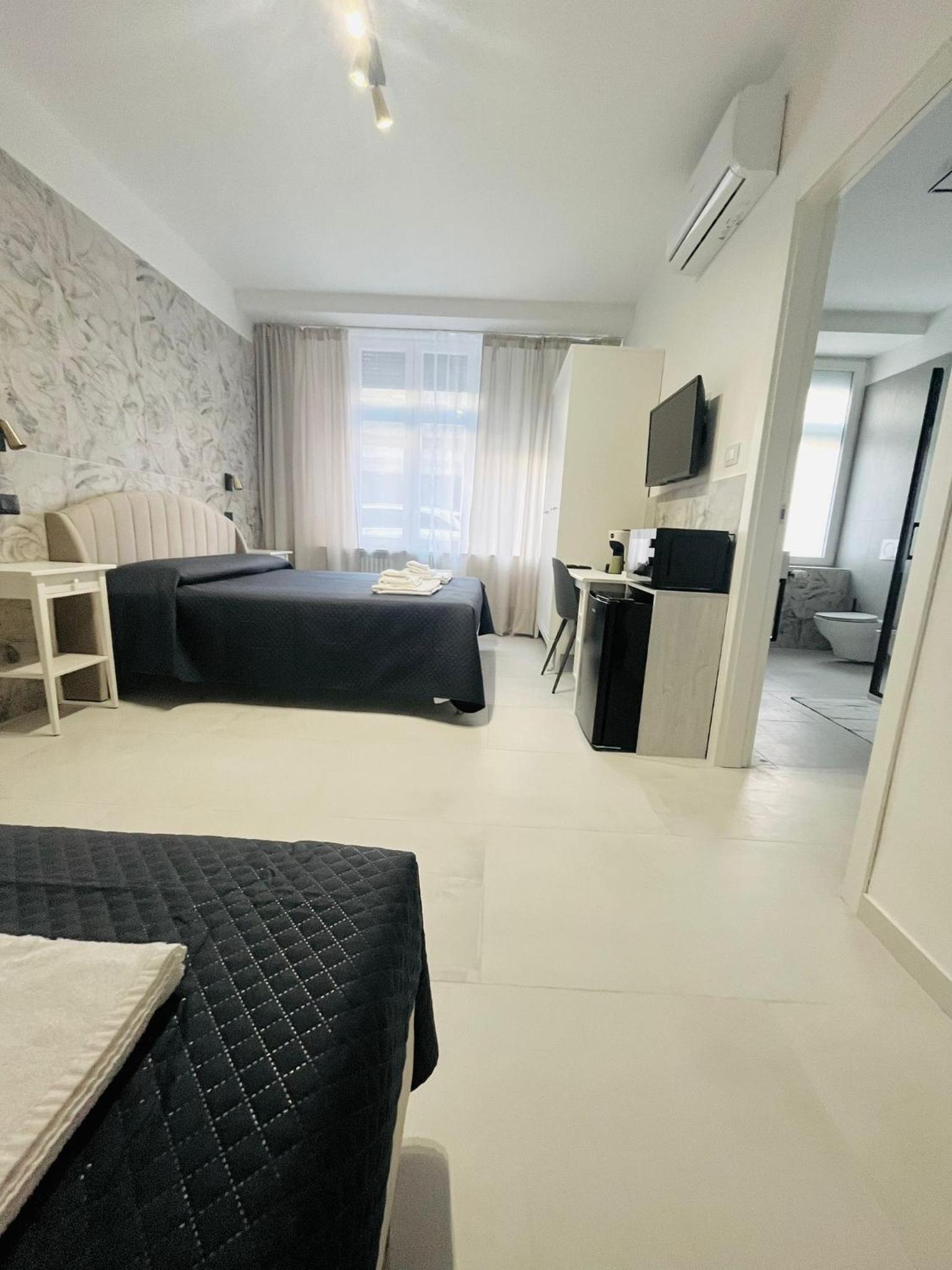 Triple Room with Private Bathroom