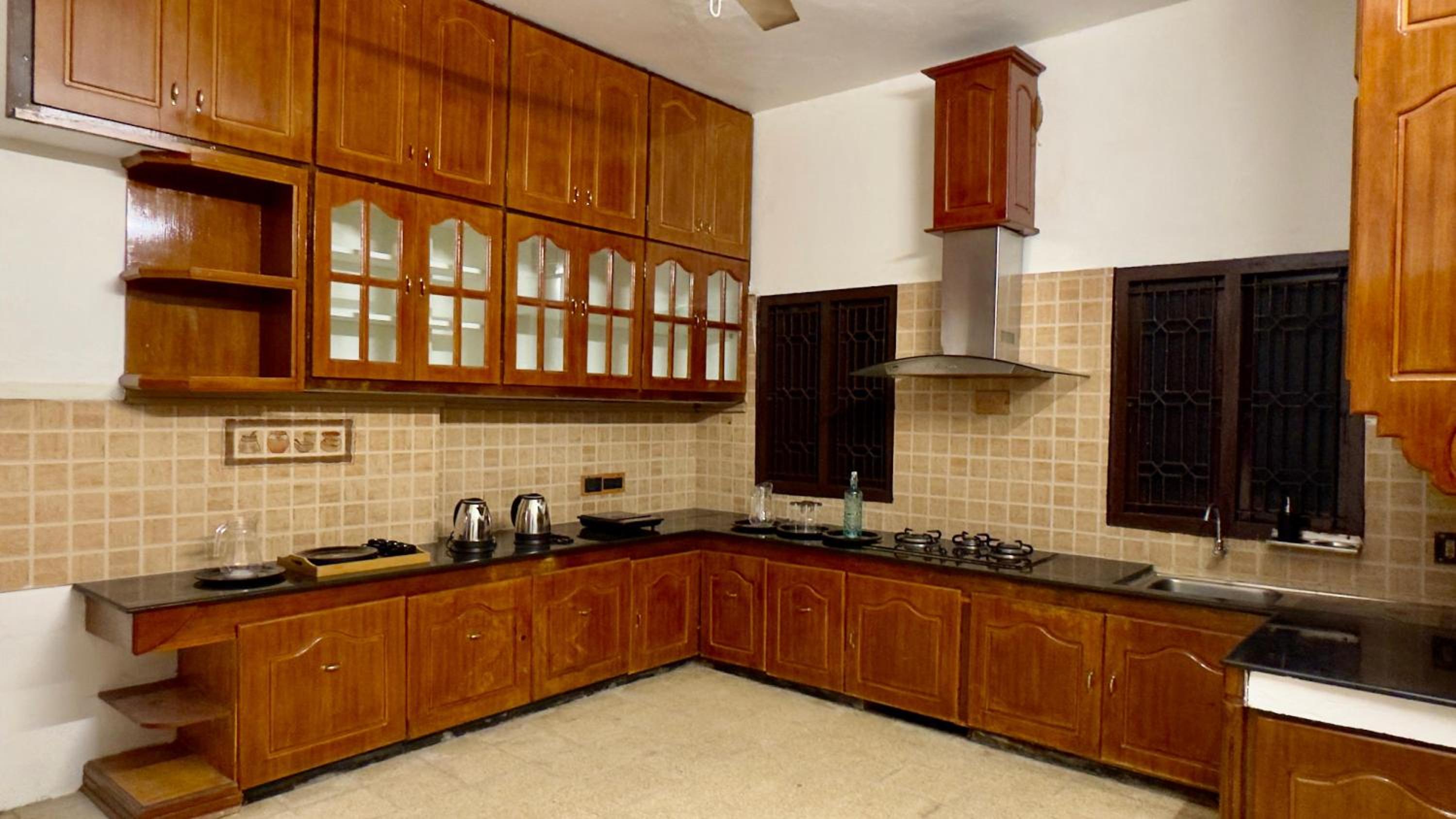 Four-Bedroom House photo 2