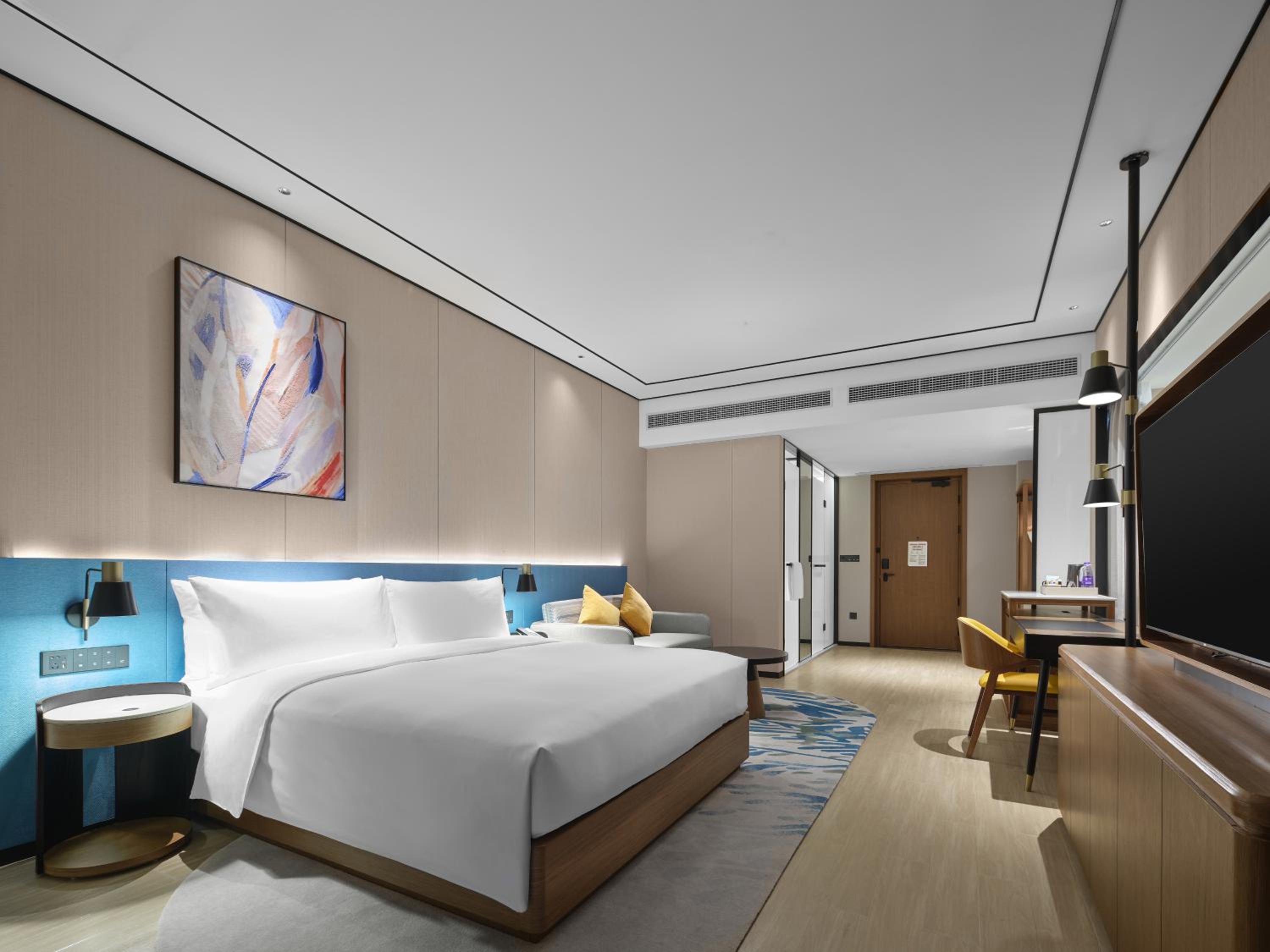 King Room with Sofa Bed photo 3