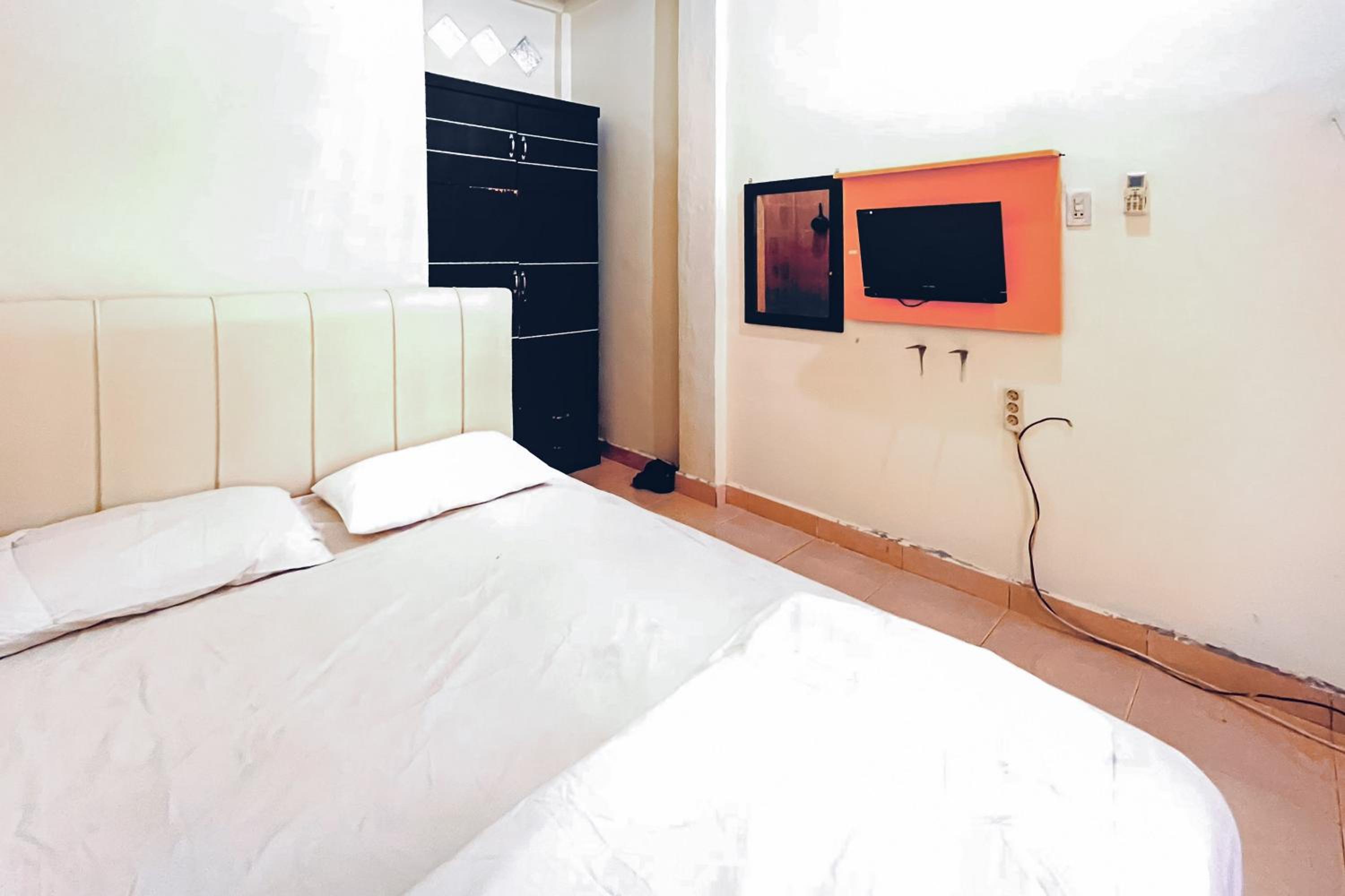 Standard Double Room photo 2