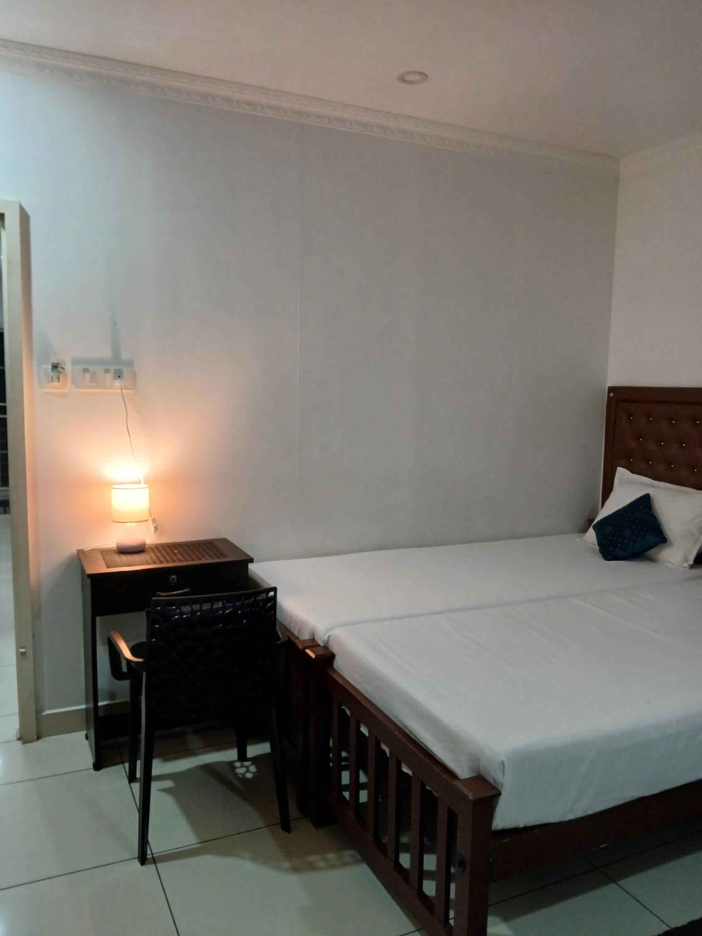 Double Room with Balcony - Photo 30