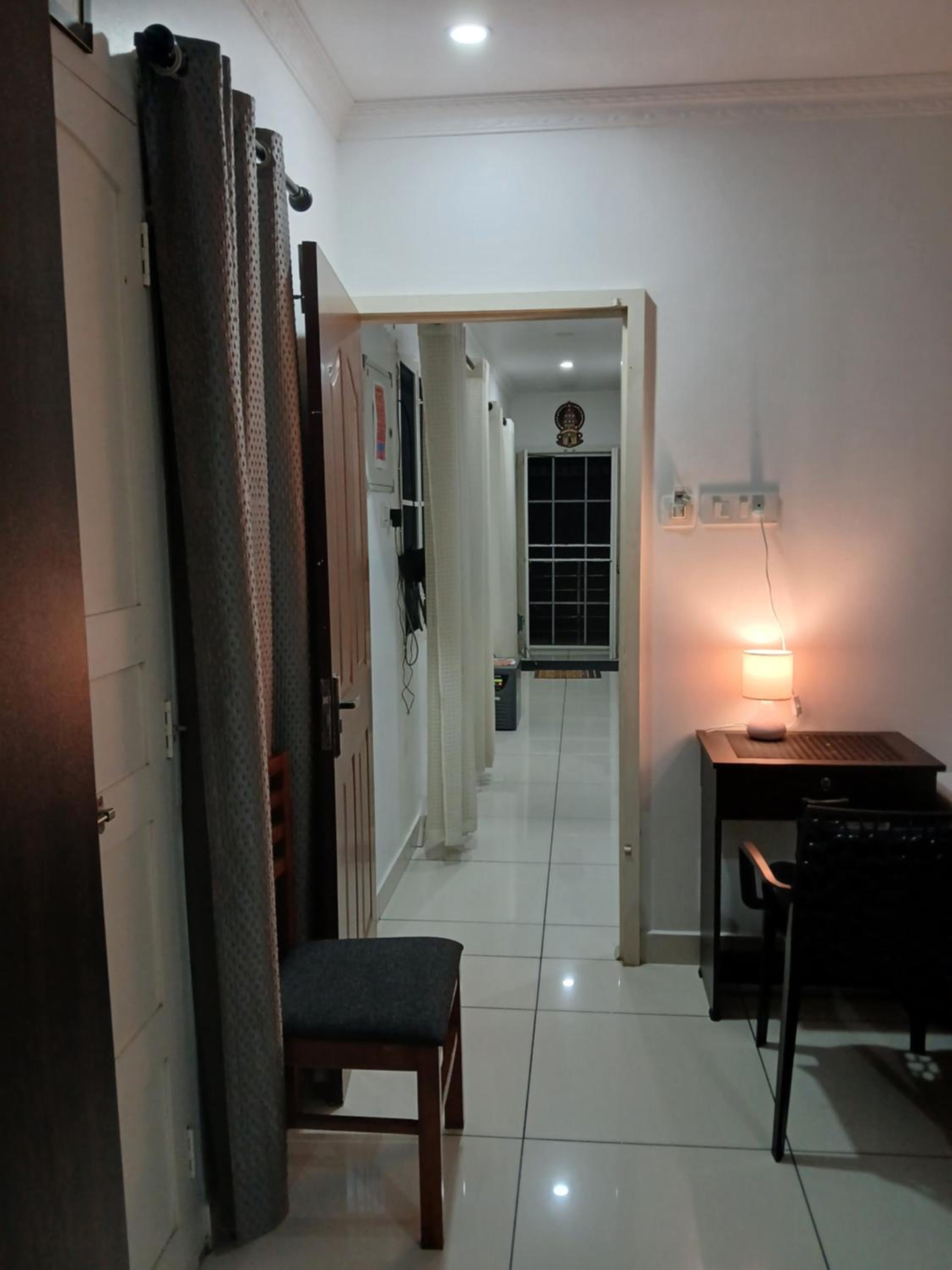 Double Room with Balcony - Photo 25