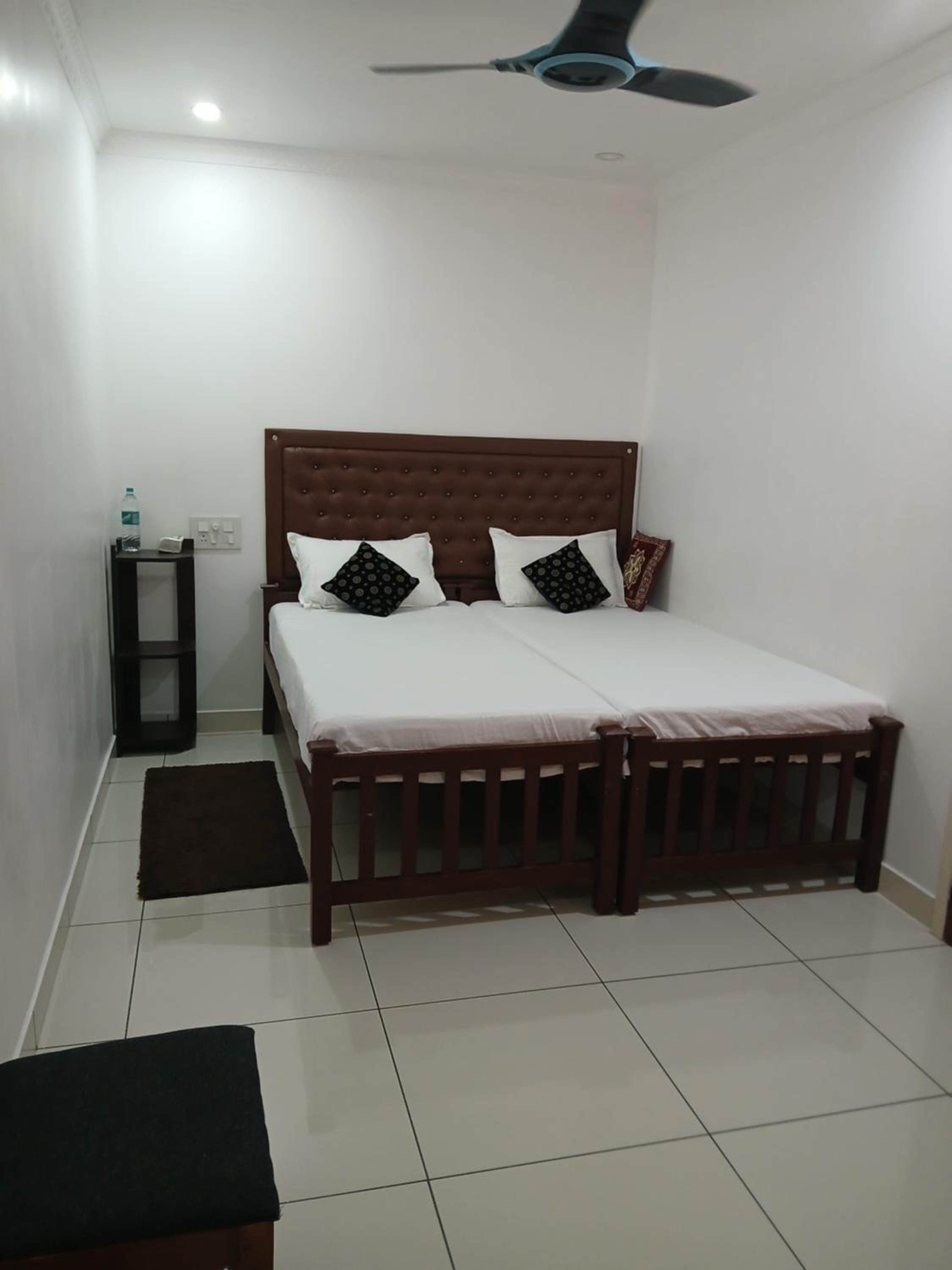 Large Double Room photo 1