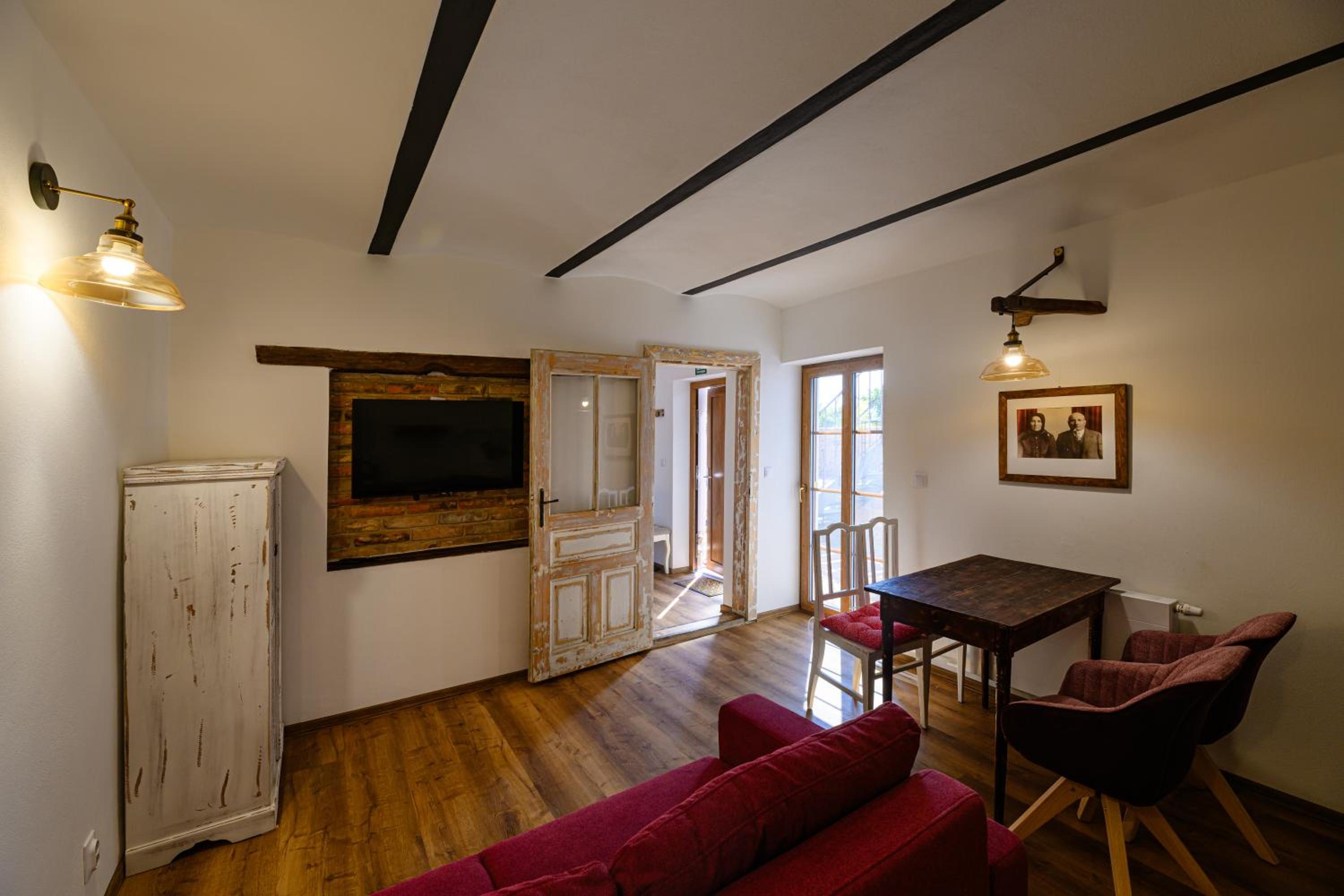 Apartment photo 1