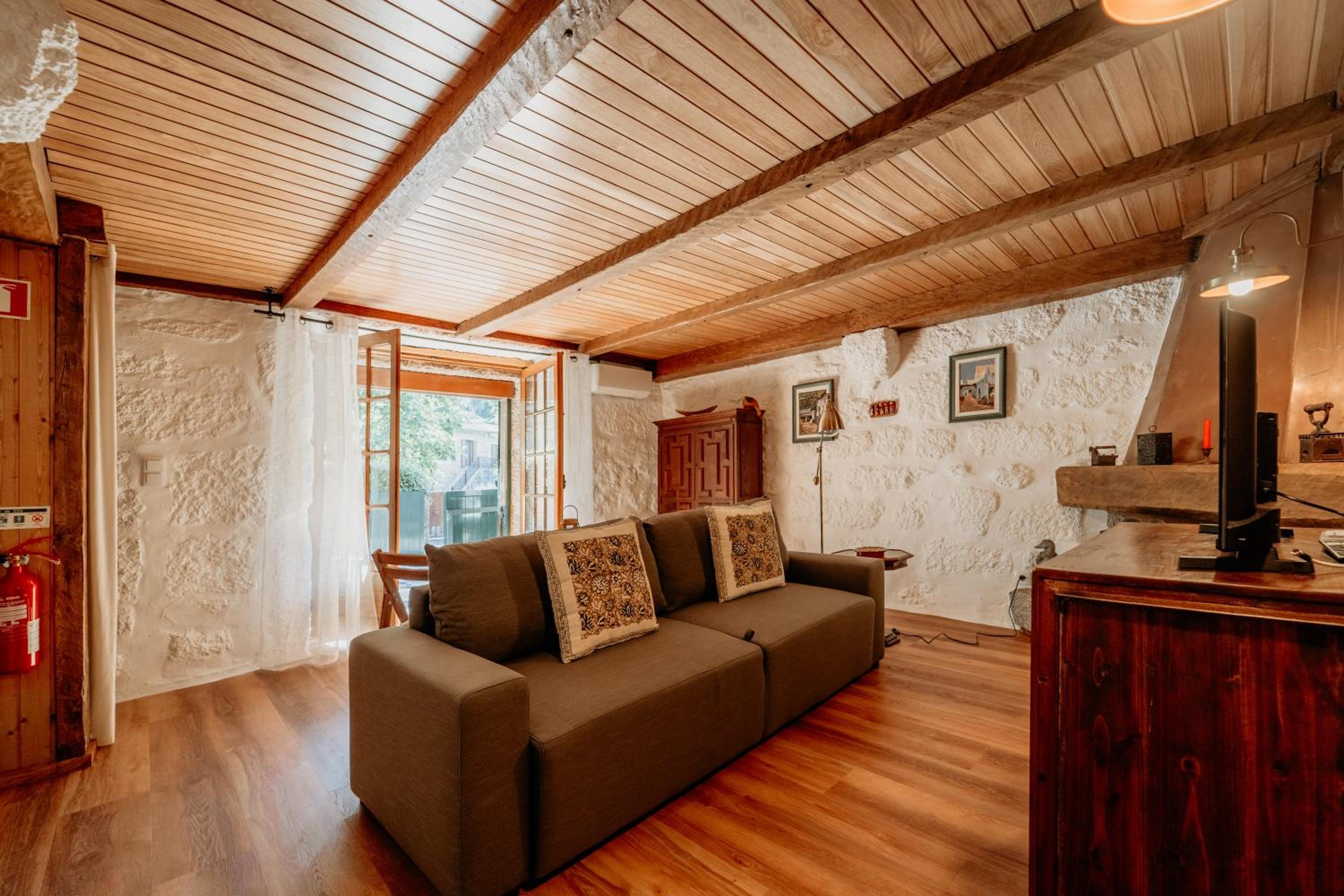 One-Bedroom House photo 1