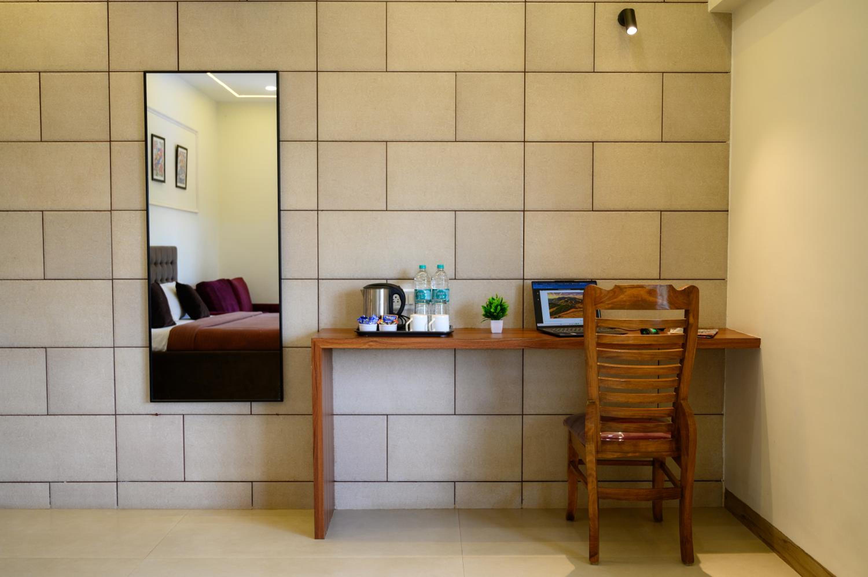 Signature Room with Balcony photo 3