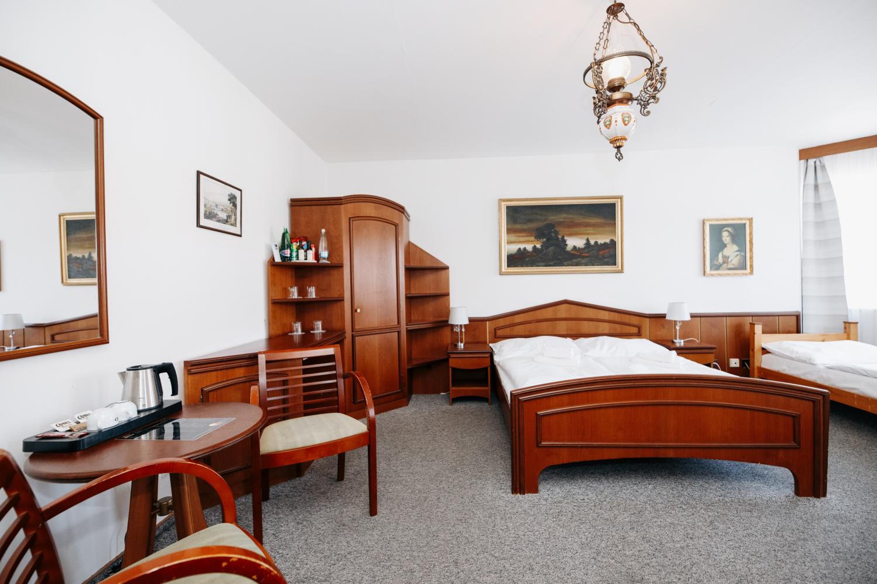 Quadruple Room with Bath photo 1