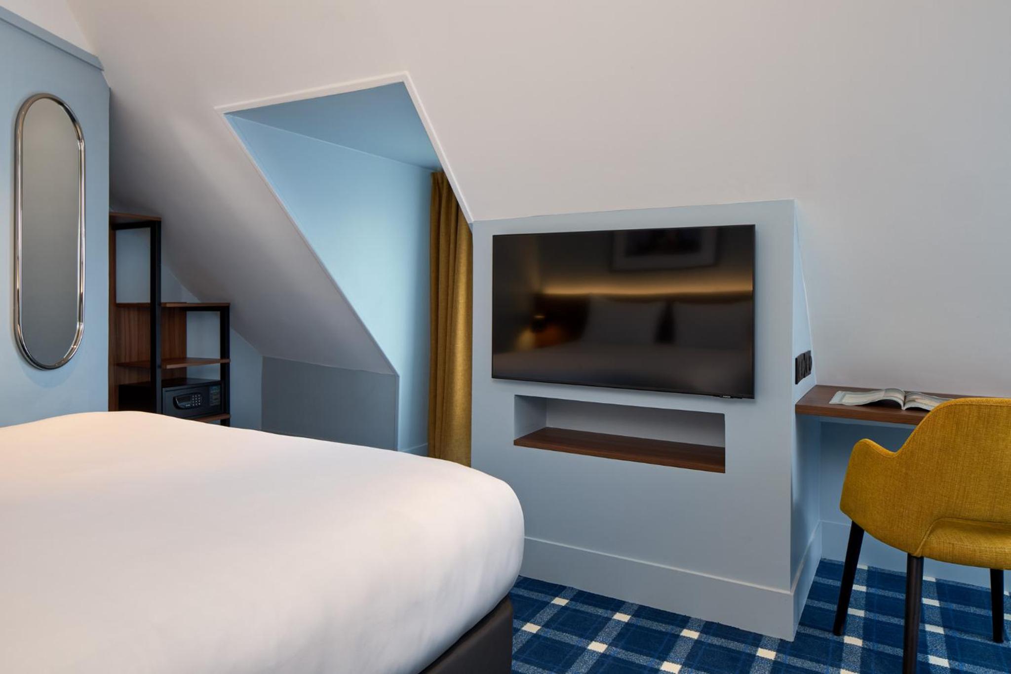 Superior Triple Room photo 2