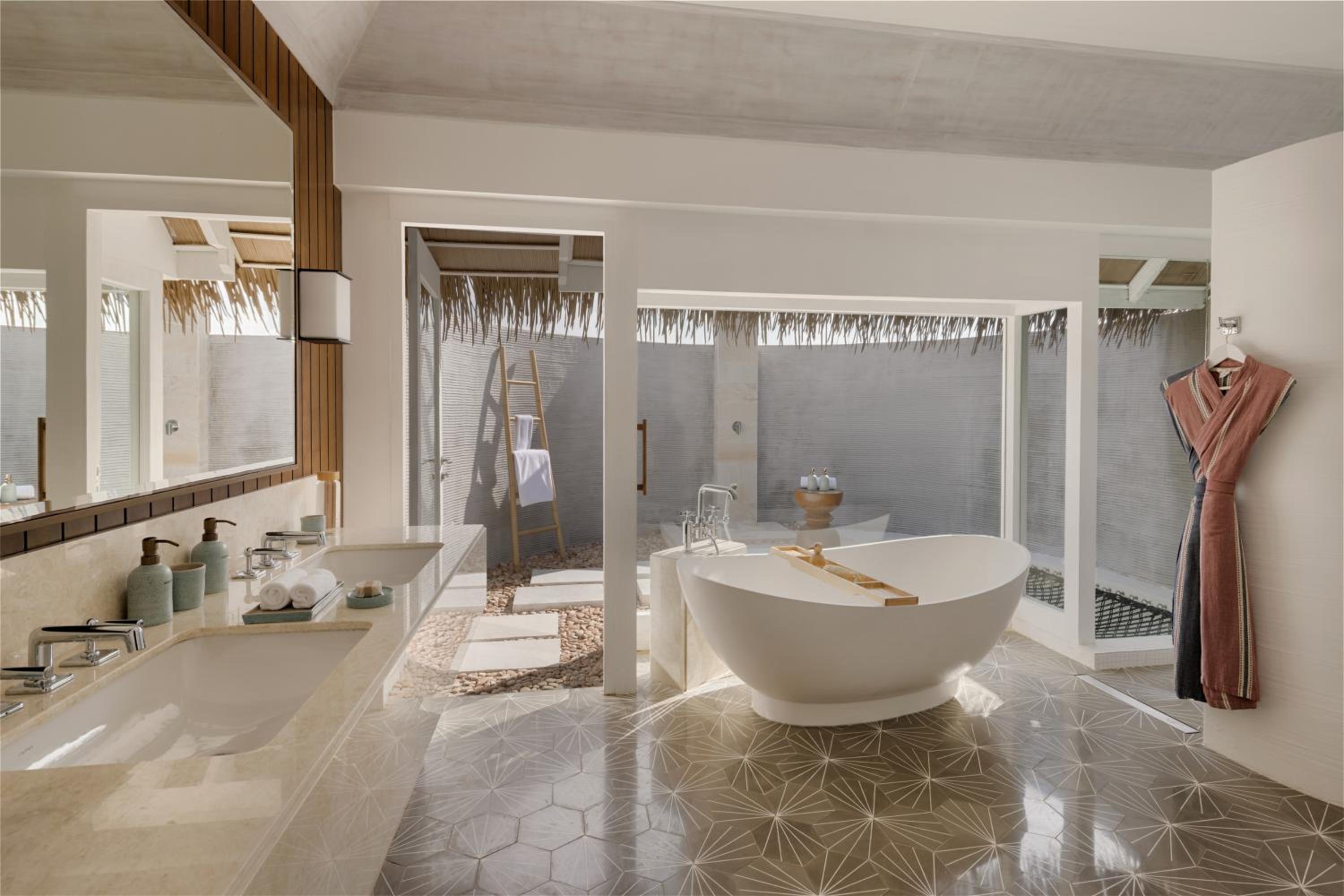 Water Villa with Pool - Photo 3