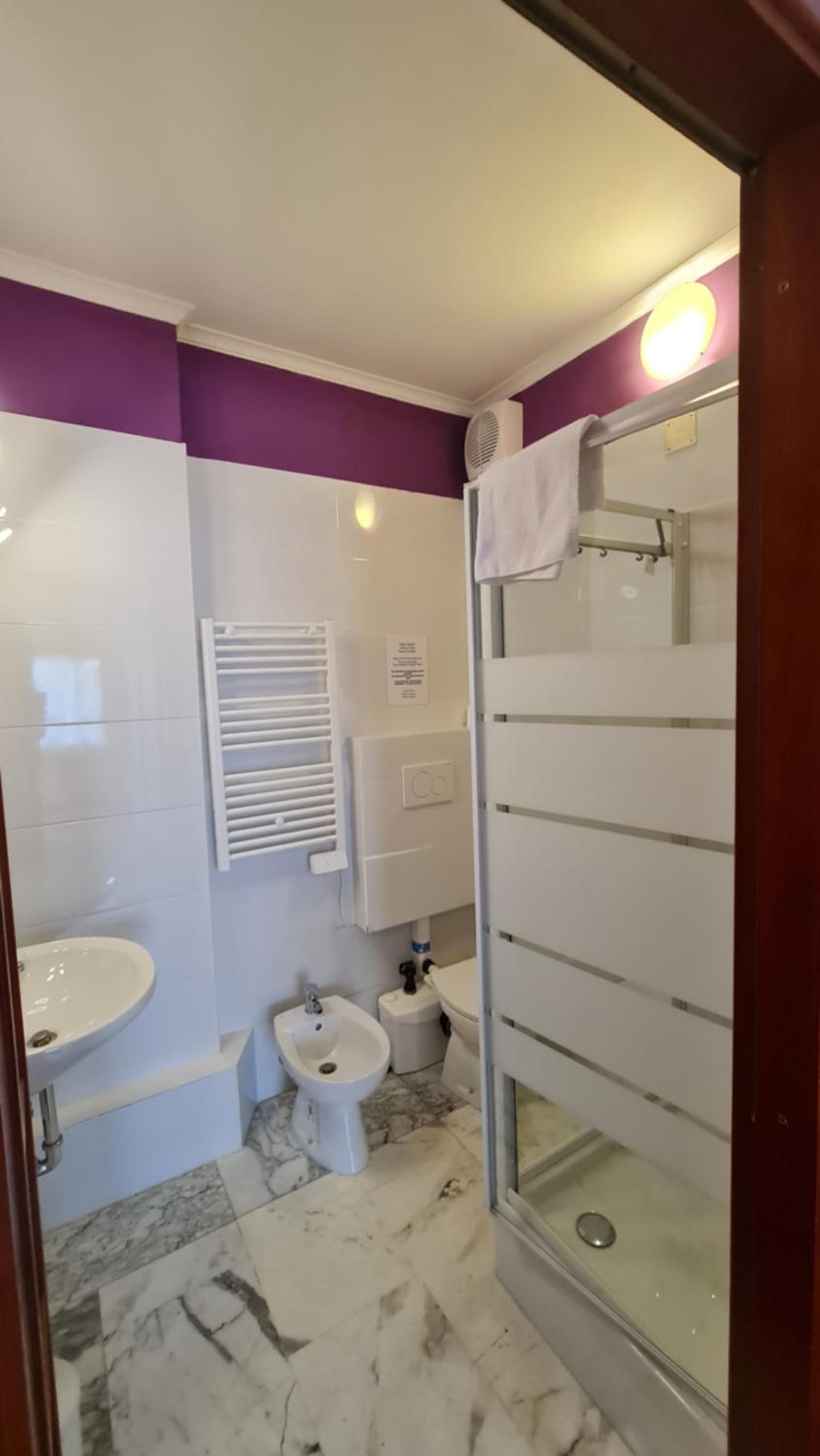 Triple Room with Private Bathroom photo 3