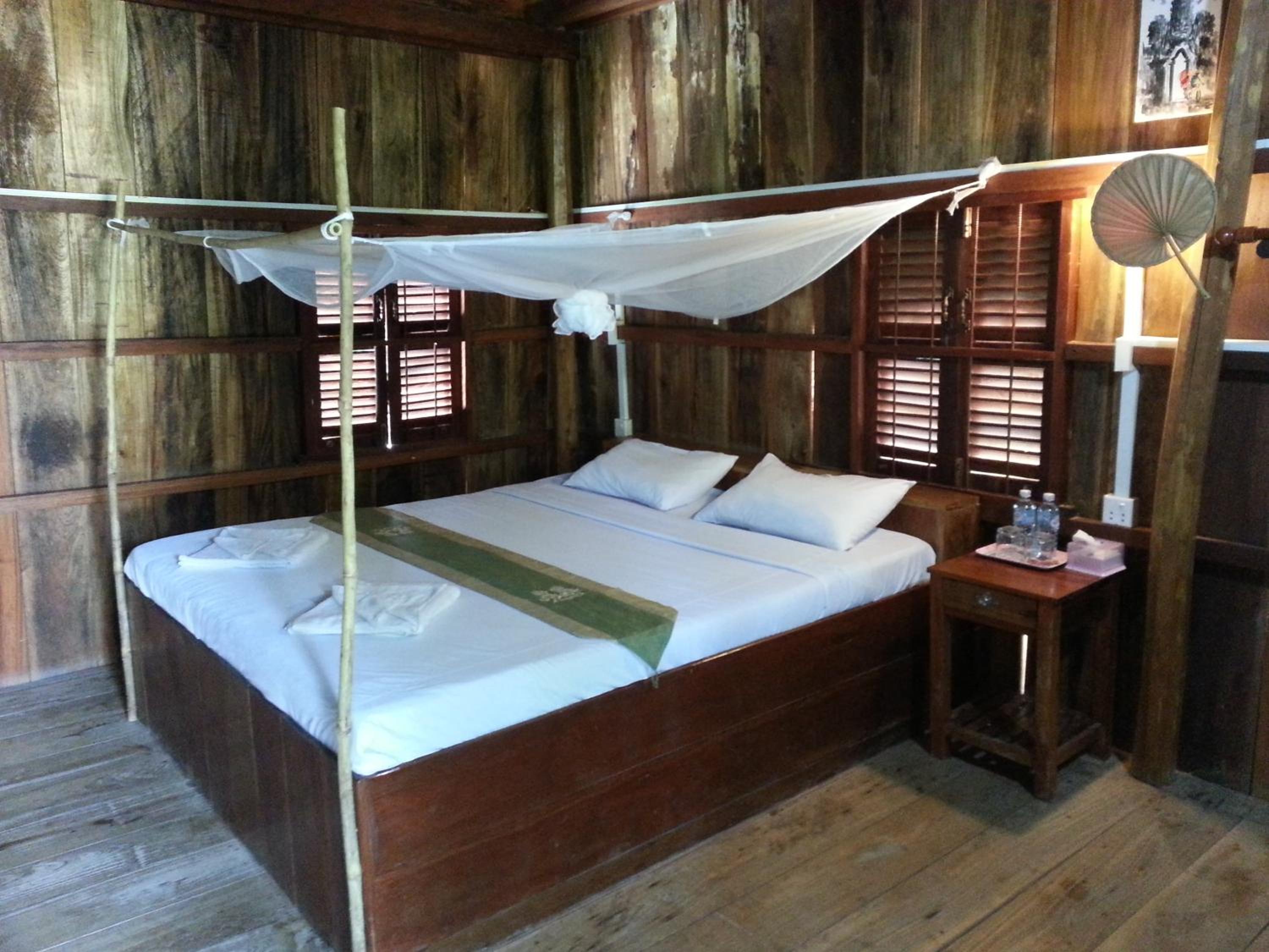 Standard Khmer Timber Bungalow photo 1