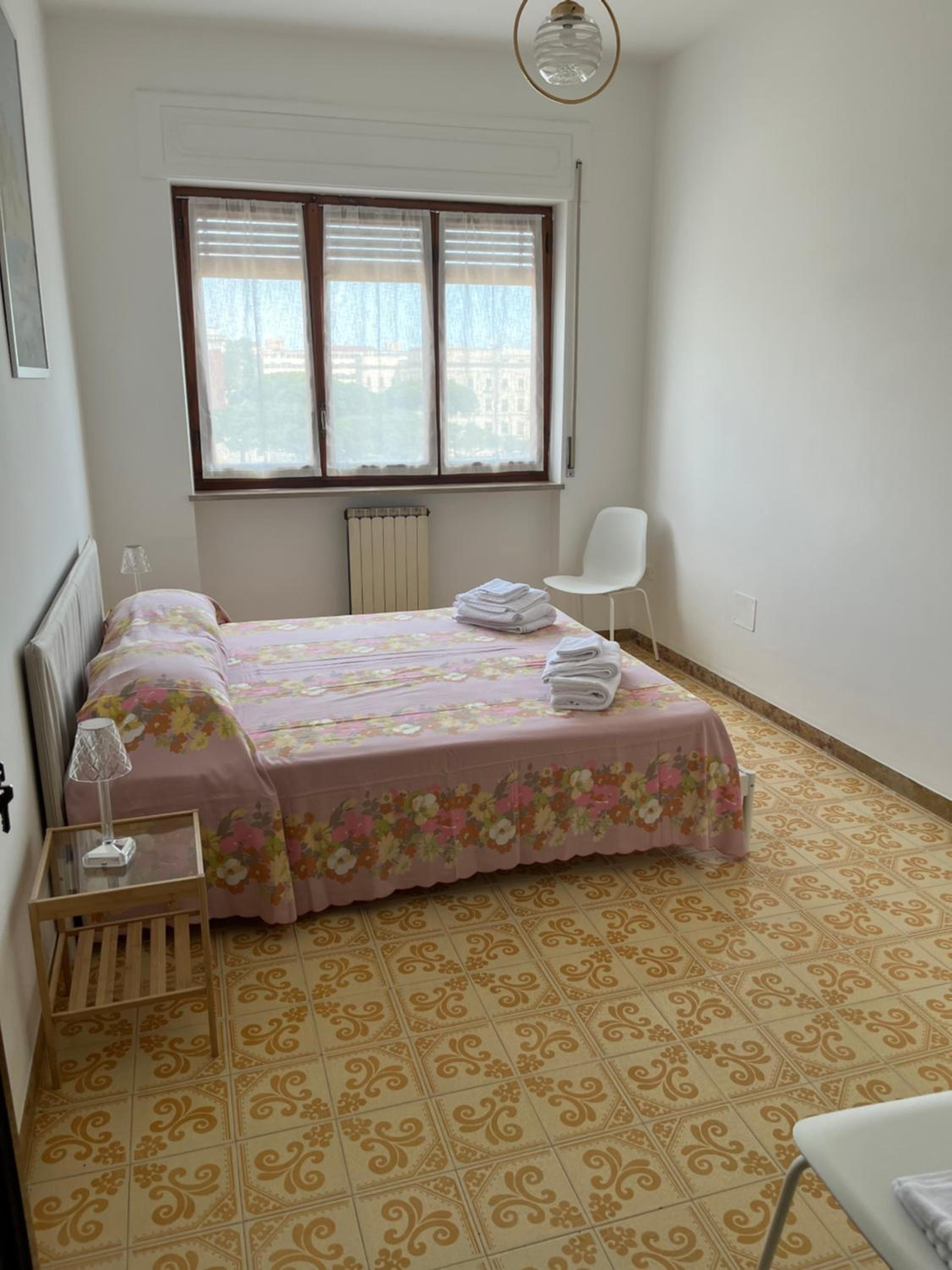 Double Room with Shared Toilet