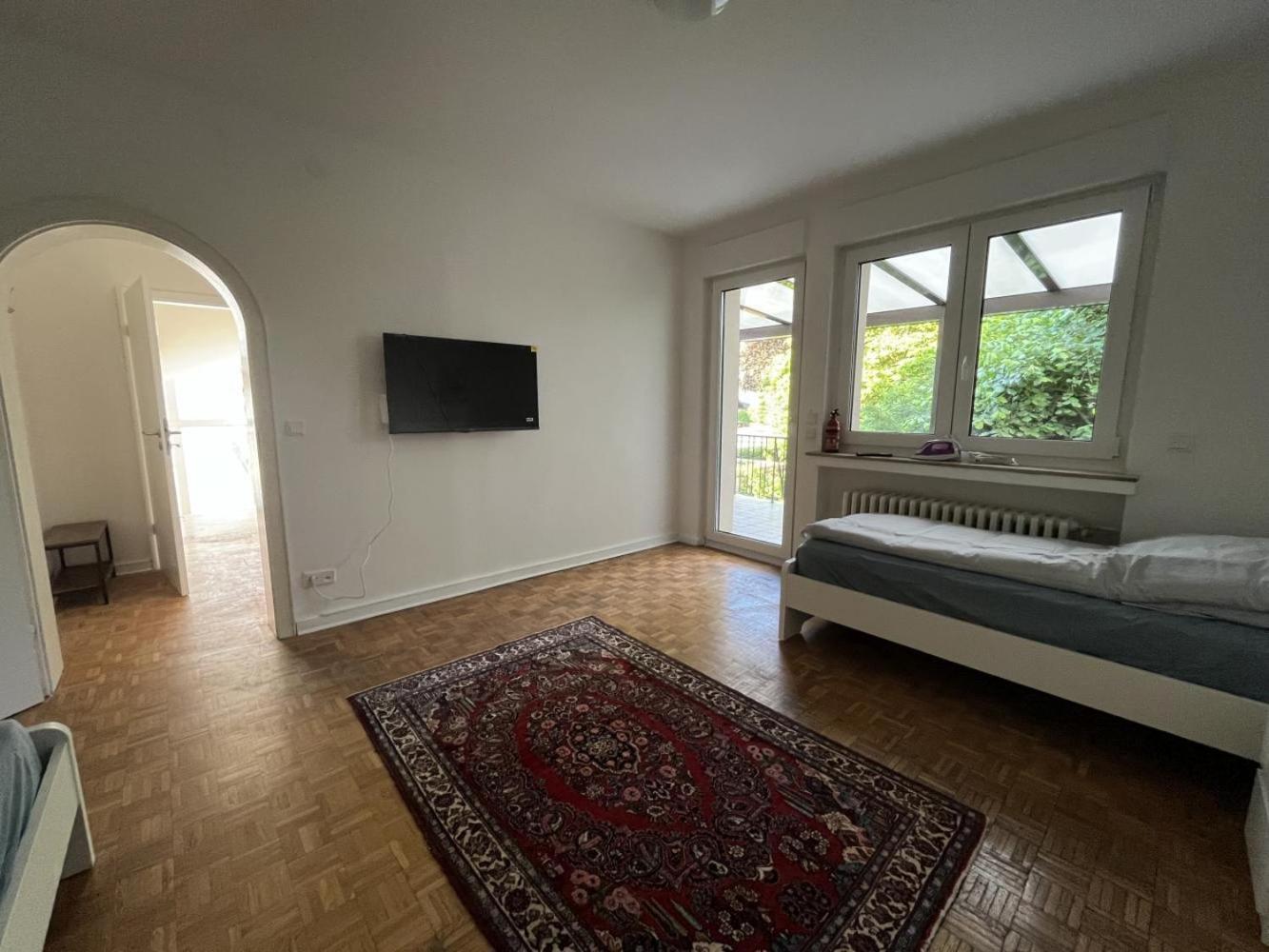 Apartment photo 2